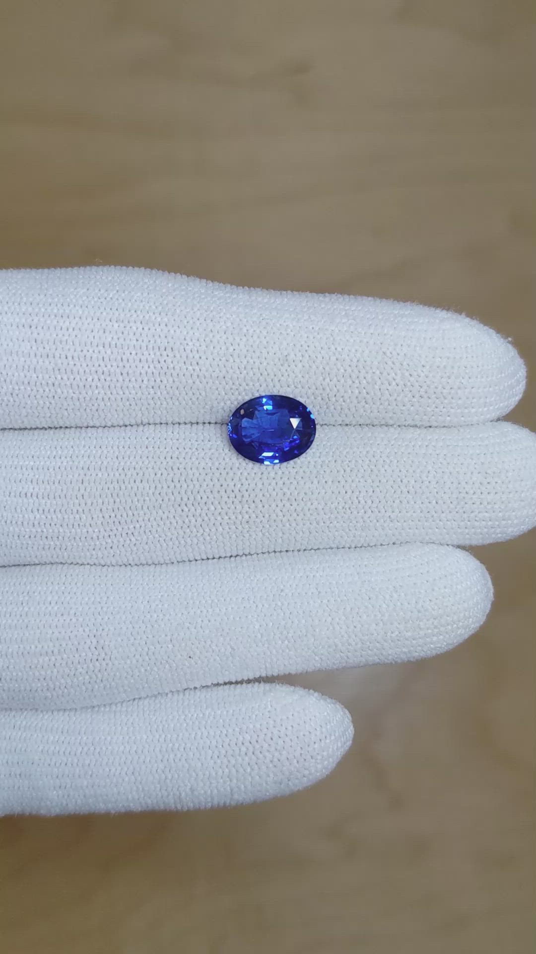 3.01 Ct. Blue Sapphire from Ceylon (Sri Lanka) Size Video