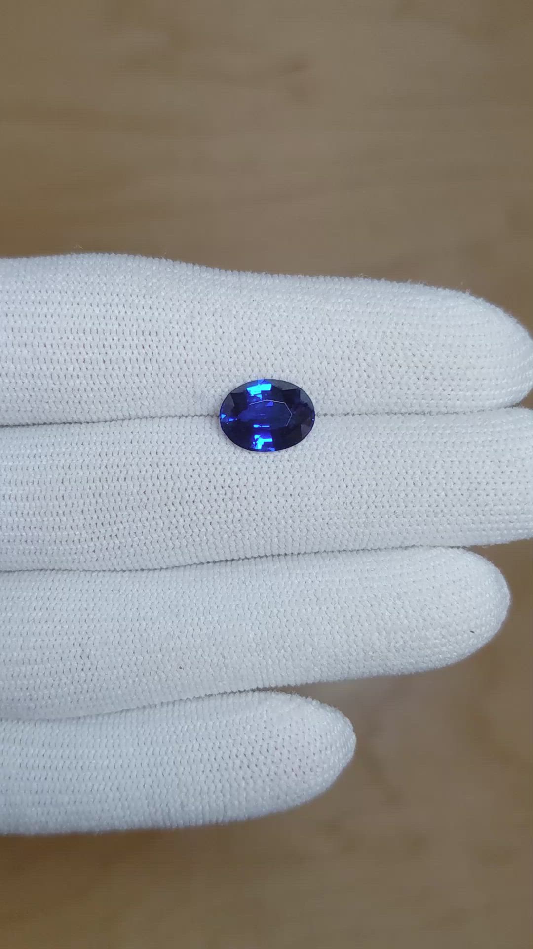 3.04 Ct. Blue Sapphire from Ceylon (Sri Lanka) Size Video