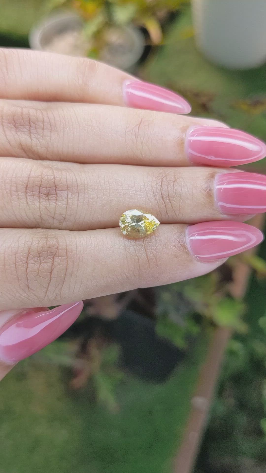 1.75 Ct. Yellow Sapphire from Ceylon (Sri Lanka) Size Video