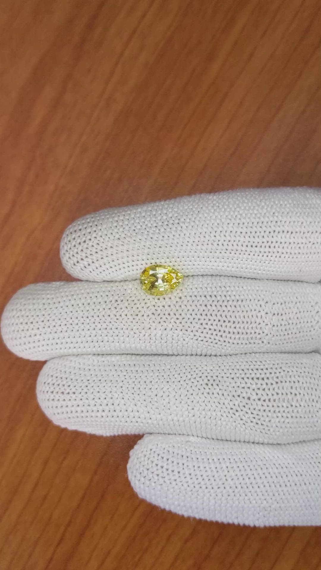 1.75 Ct. Yellow Sapphire from Ceylon (Sri Lanka) Size Video