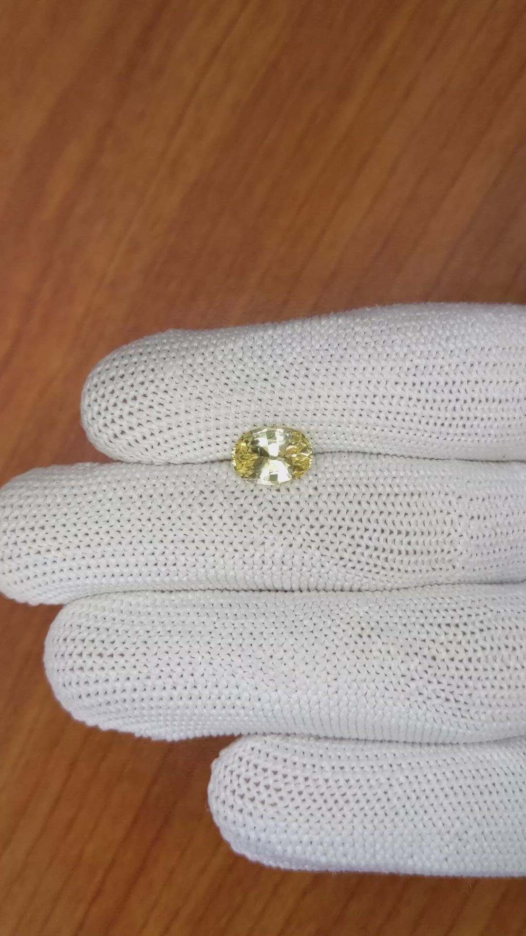 2.09 Ct. Yellow Sapphire from Ceylon (Sri Lanka) Size Video