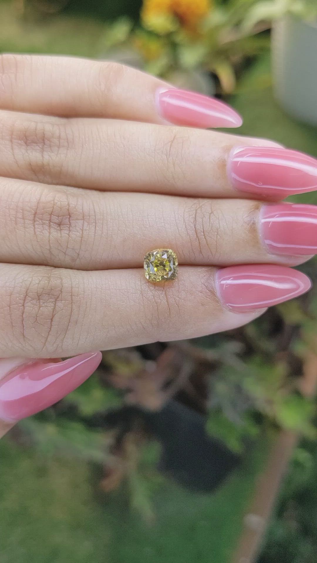 1.73 Ct. Yellow Sapphire from Ceylon (Sri Lanka) Size Video