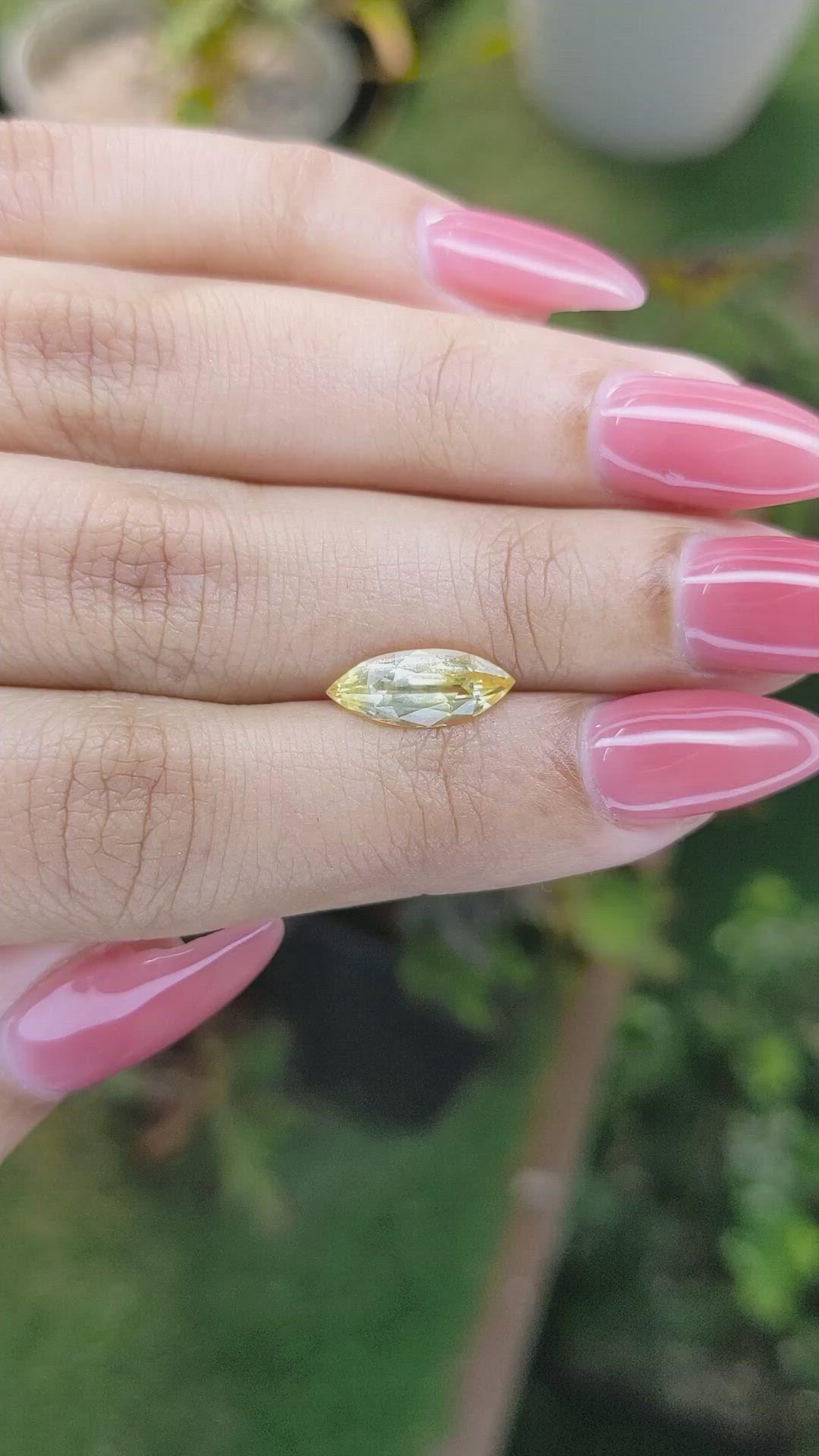 2.13 Ct. Yellow Sapphire from Ceylon (Sri Lanka) Size Video