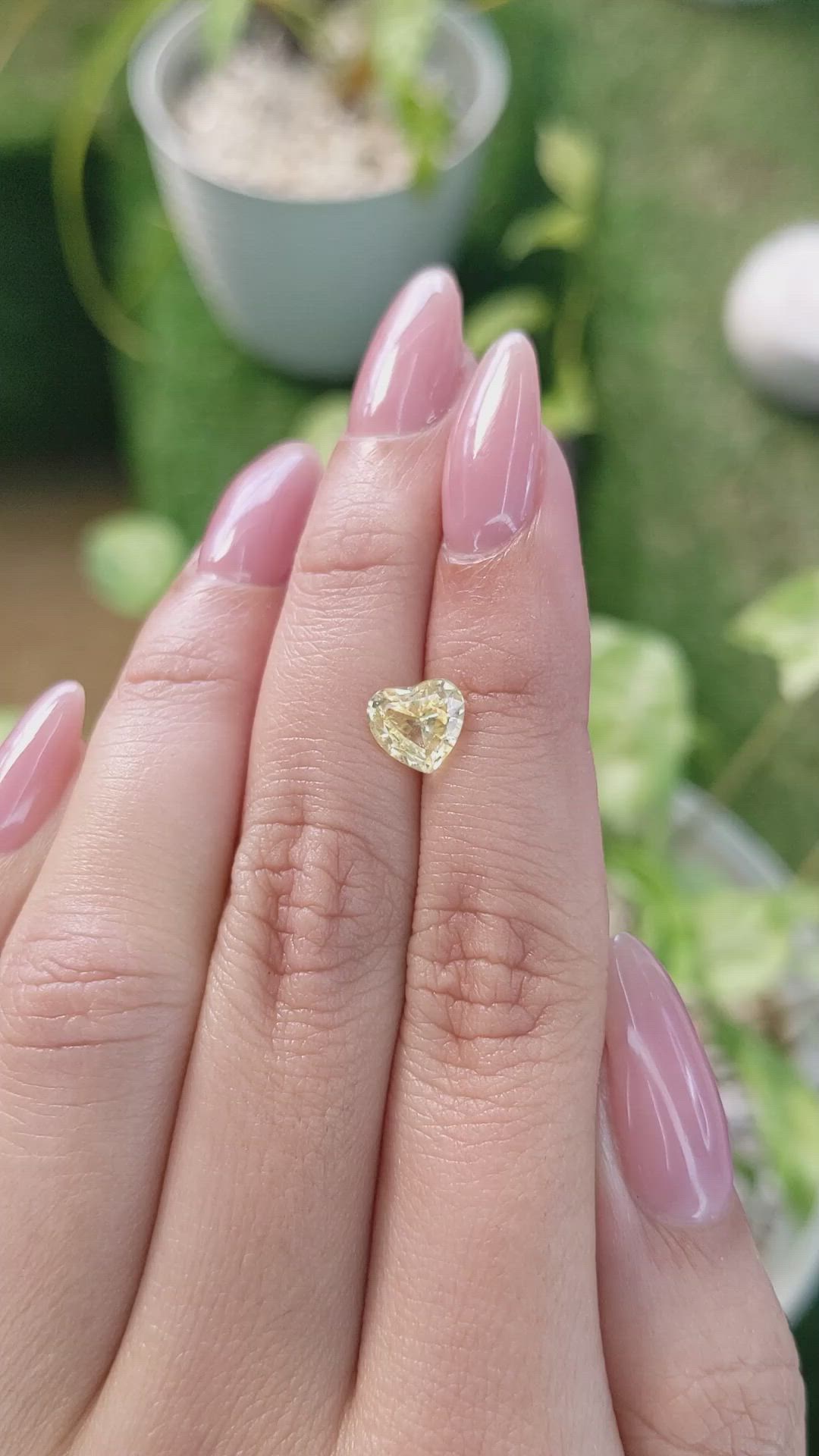 1.49 Ct. Yellow Sapphire from Ceylon (Sri Lanka) Size Video