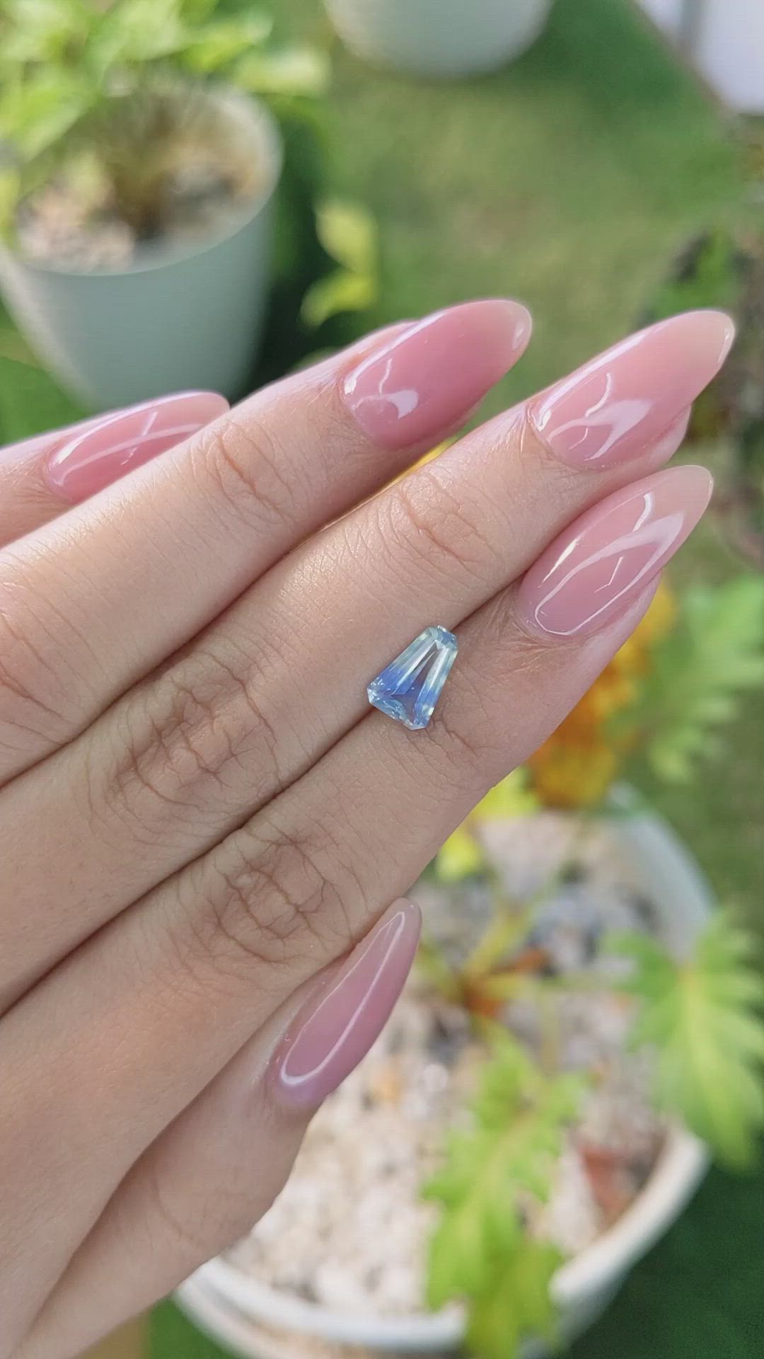 1.16 Ct. Bi Color Sapphire from Ceylon (Sri Lanka) Size Video