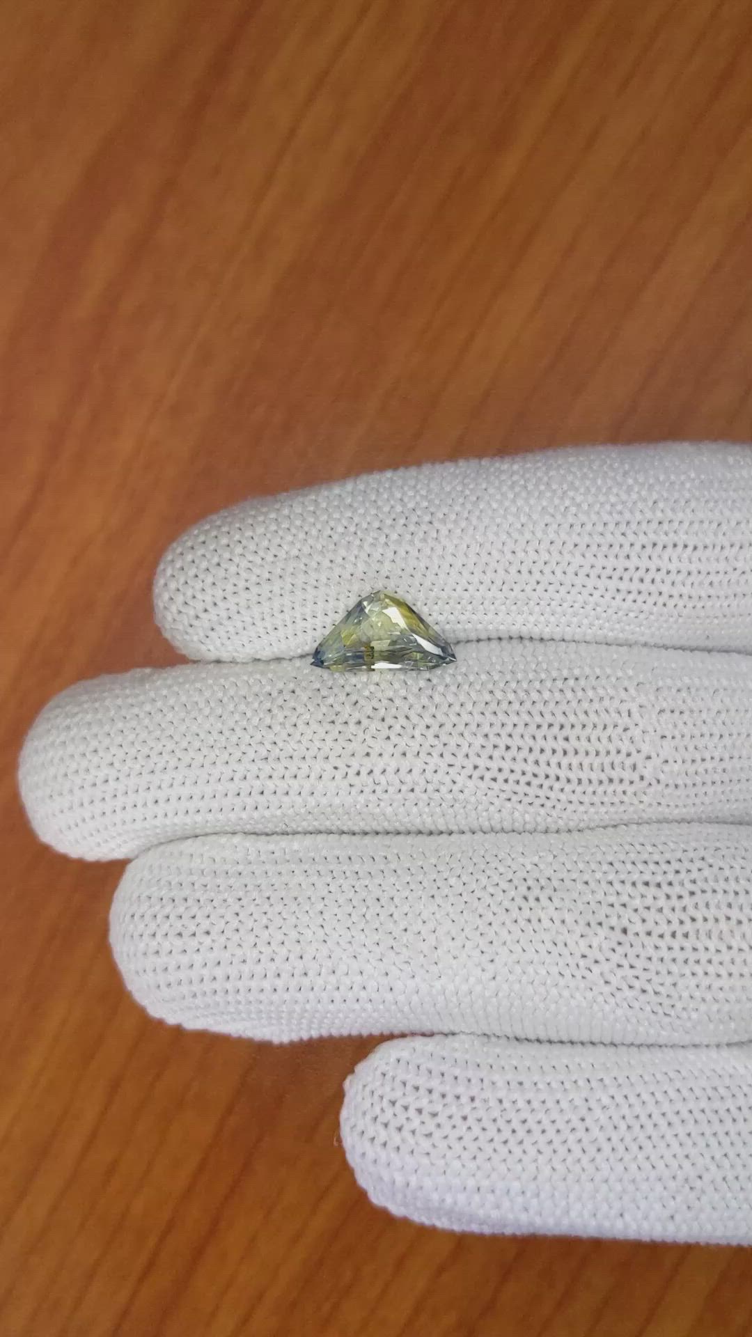 1.98 Ct. Bi Color Sapphire from Ceylon (Sri Lanka) Size Video