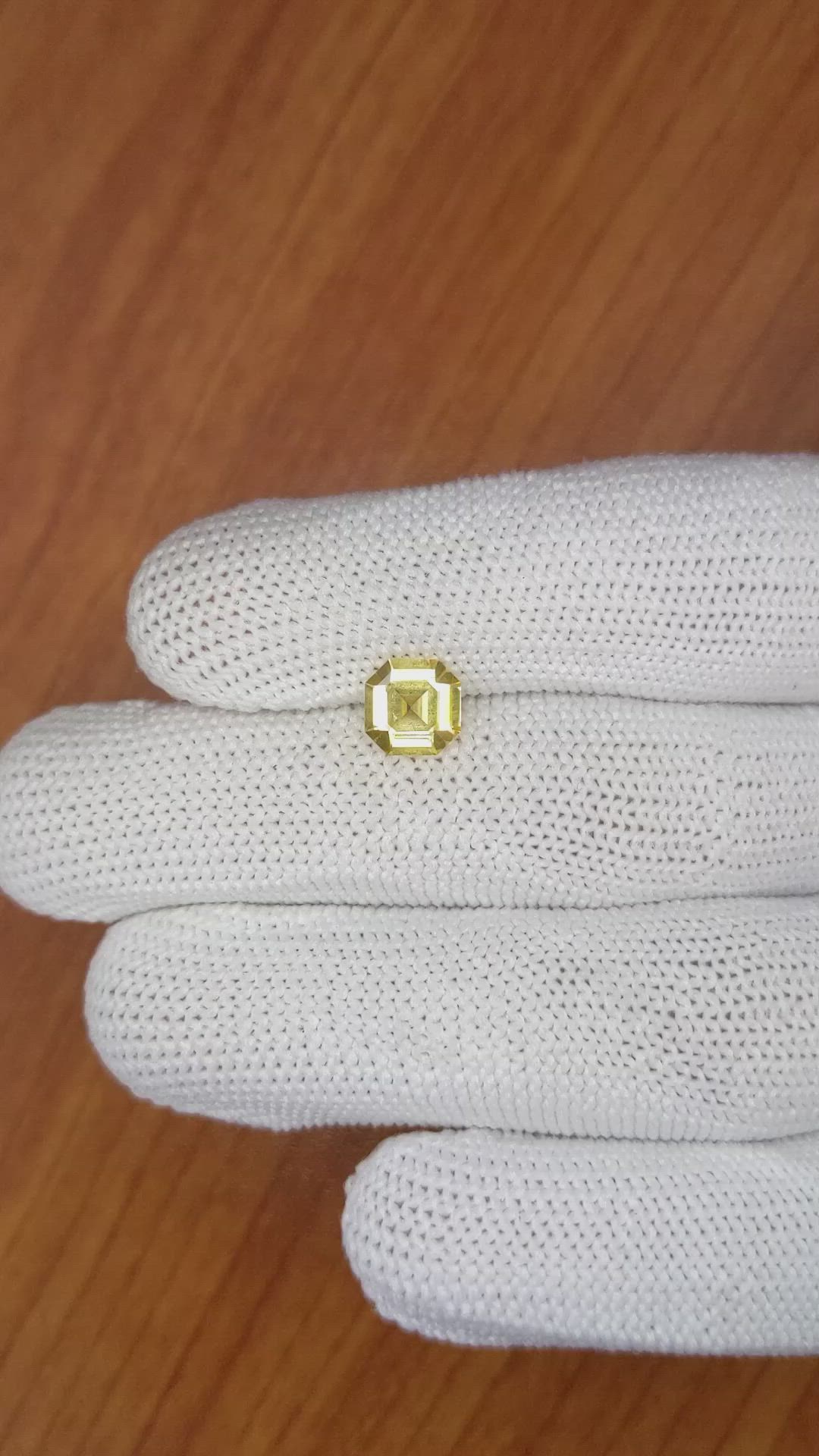 1.46 Ct. Yellow Sapphire from Ceylon (Sri Lanka) Size Video