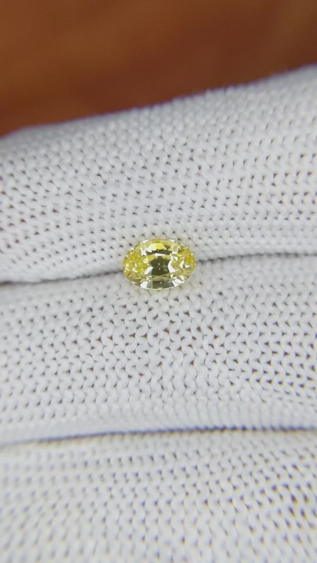 1.35 Ct. Yellow Sapphire from Ceylon (Sri Lanka) Size Video