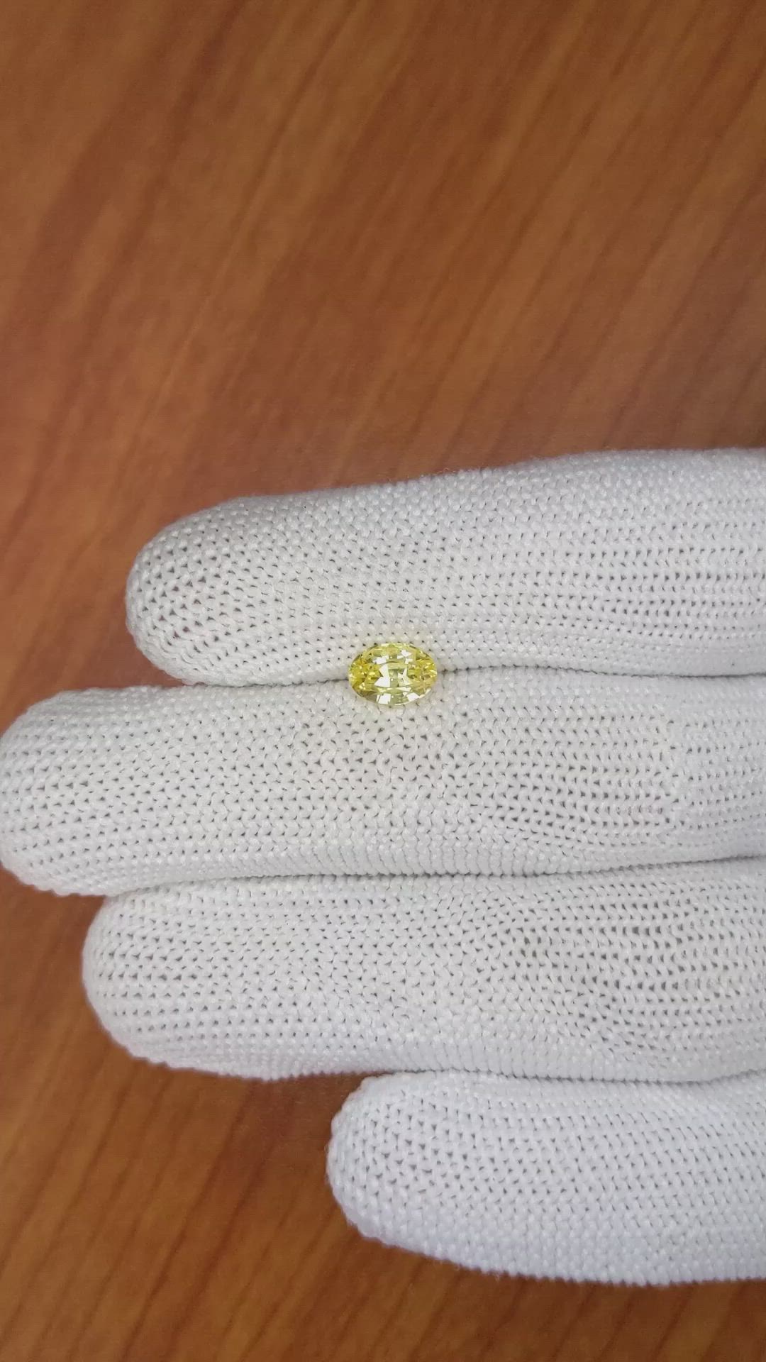 1.35 Ct. Yellow Sapphire from Ceylon (Sri Lanka) Size Video