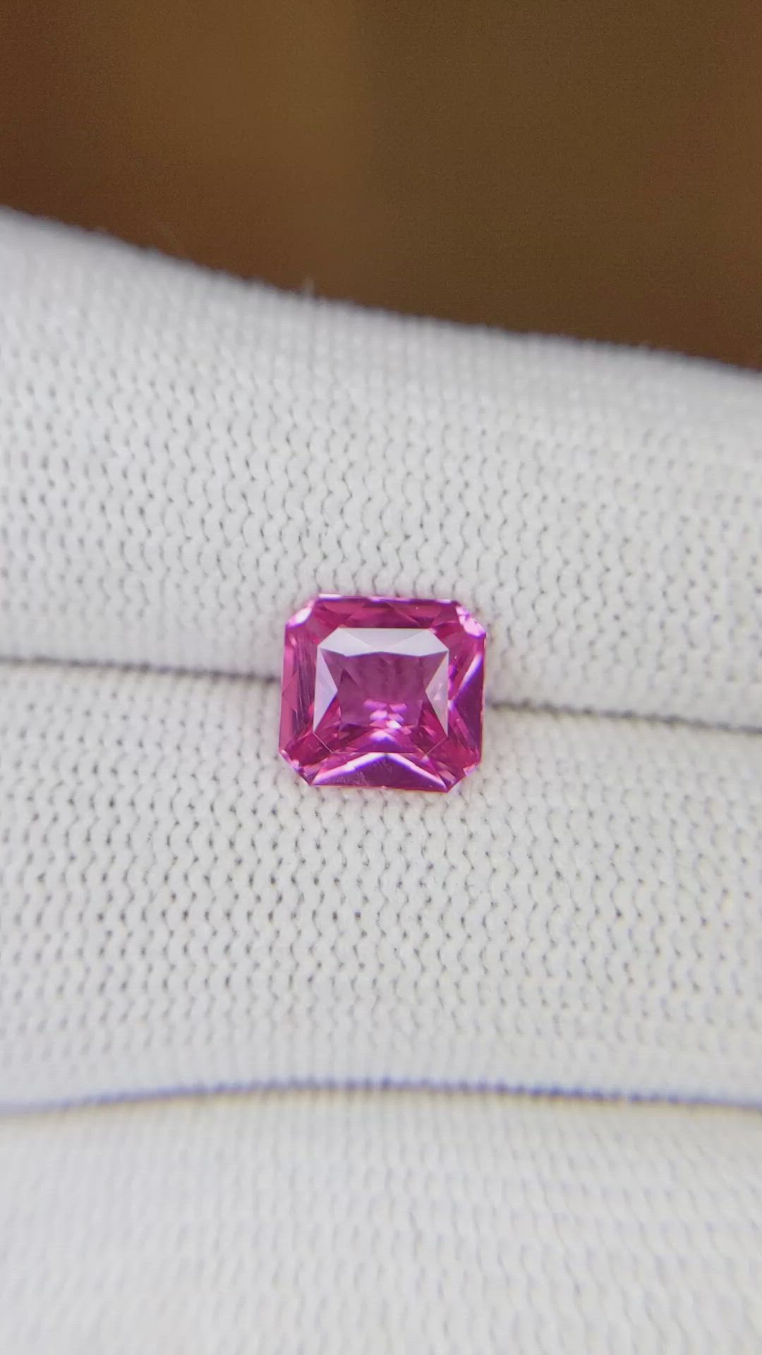 2.61 Ct. Purplish Pink Sapphire from Ceylon (Sri Lanka) Size Video