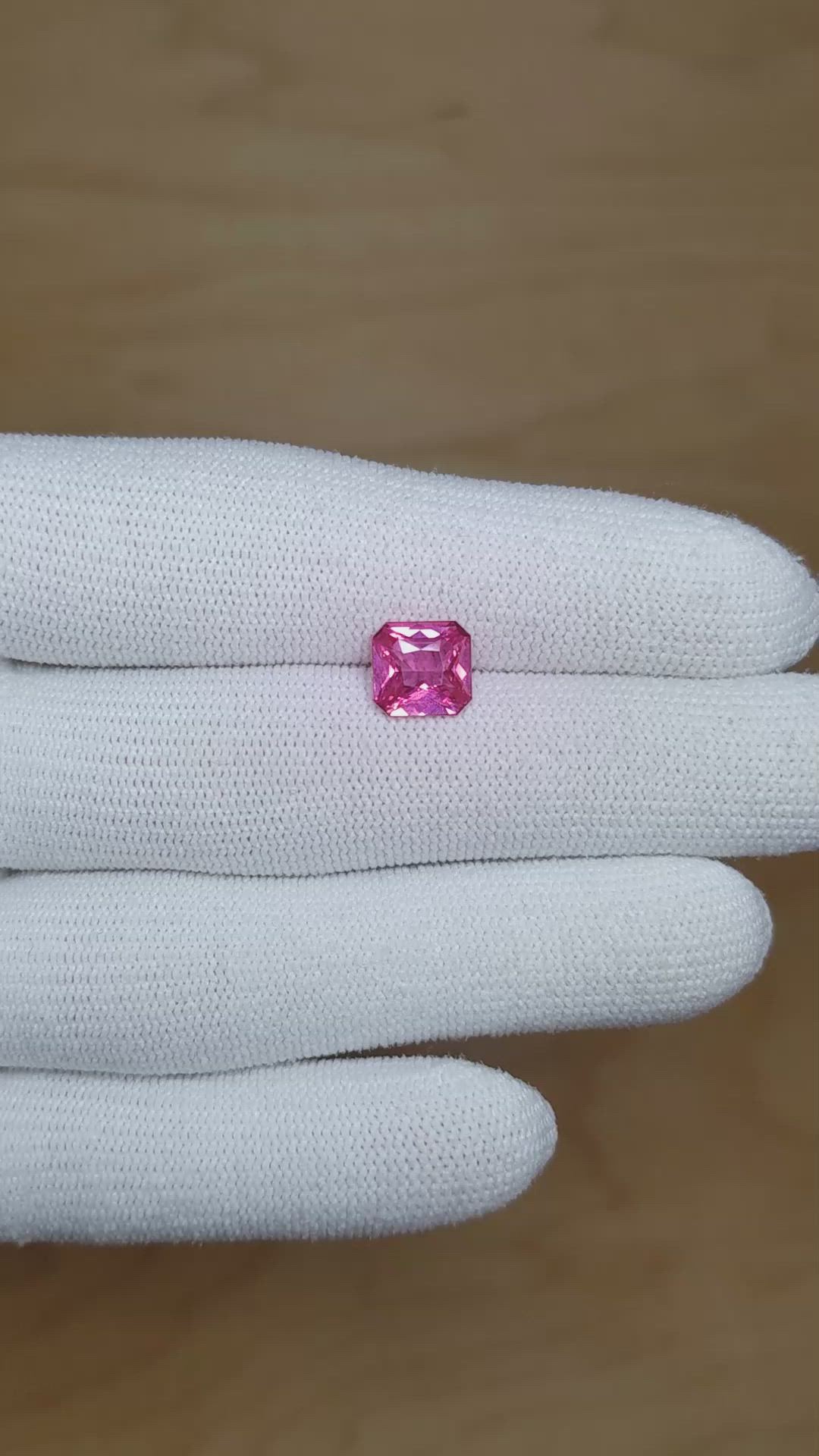 2.61 Ct. Purplish Pink Sapphire from Ceylon (Sri Lanka) Size Video