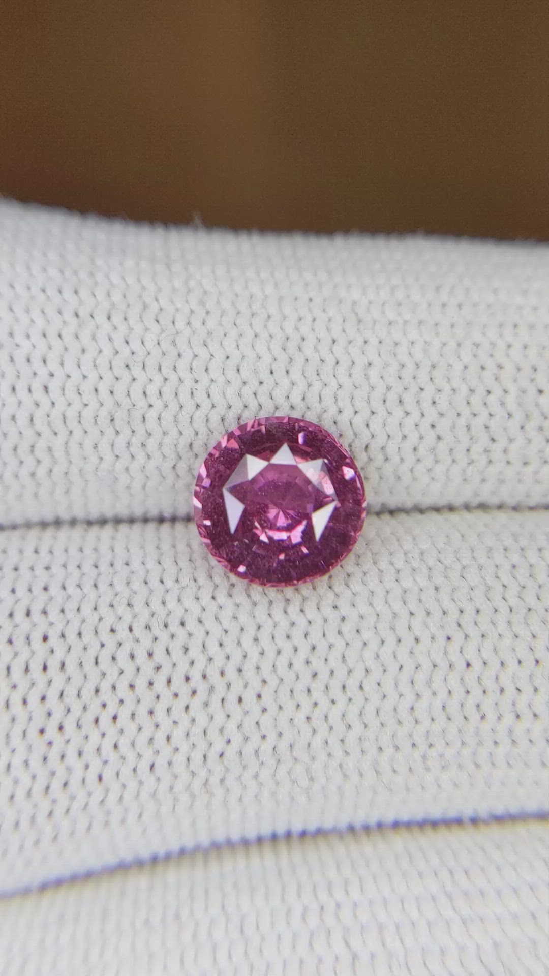 3.13 Ct. Pink Sapphire from Ceylon (Sri Lanka) Size Video