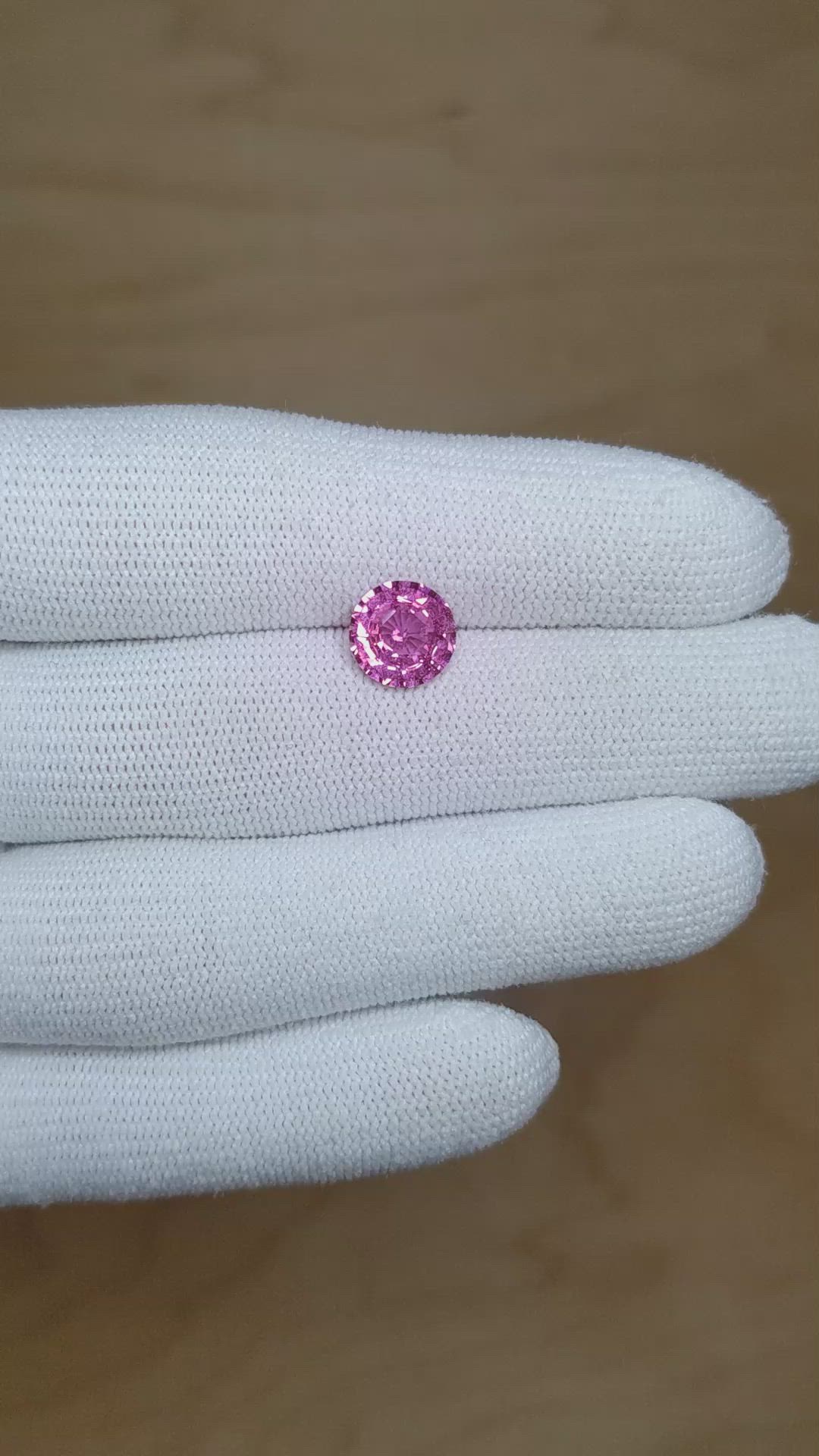 2.53 Ct. Purplish Pink Sapphire from Ceylon (Sri Lanka) Size Video