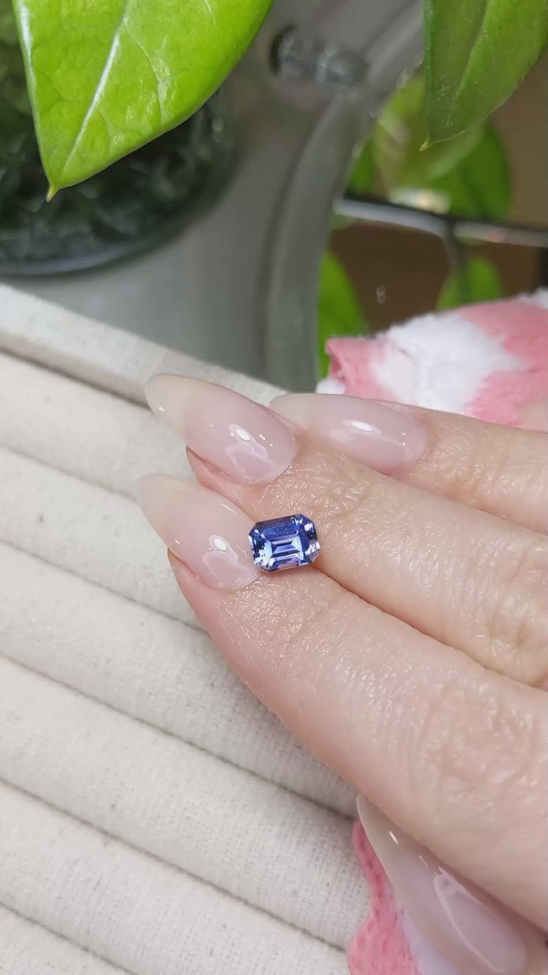 1.75 Ct. Blue Sapphire from Ceylon (Sri Lanka) Size Video