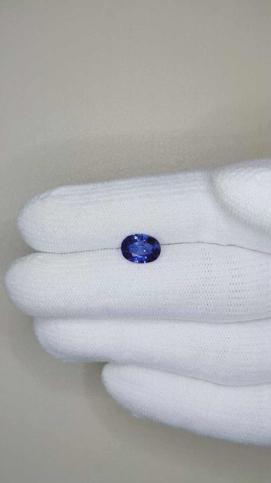 1.45 Ct. Blue Sapphire from Ceylon (Sri Lanka) Size Video