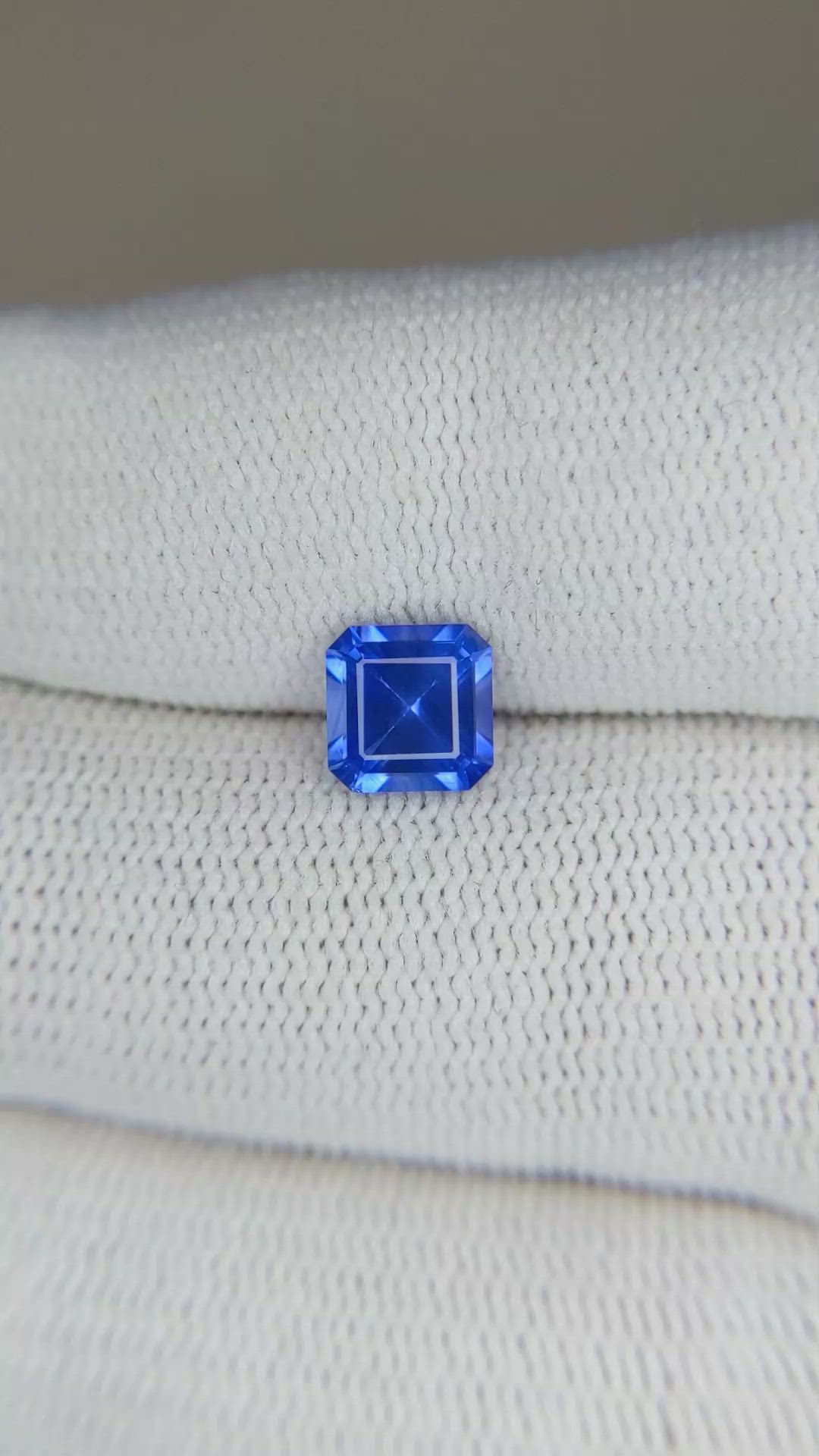 1.34 Ct. Blue Sapphire from Ceylon (Sri Lanka) Size Video