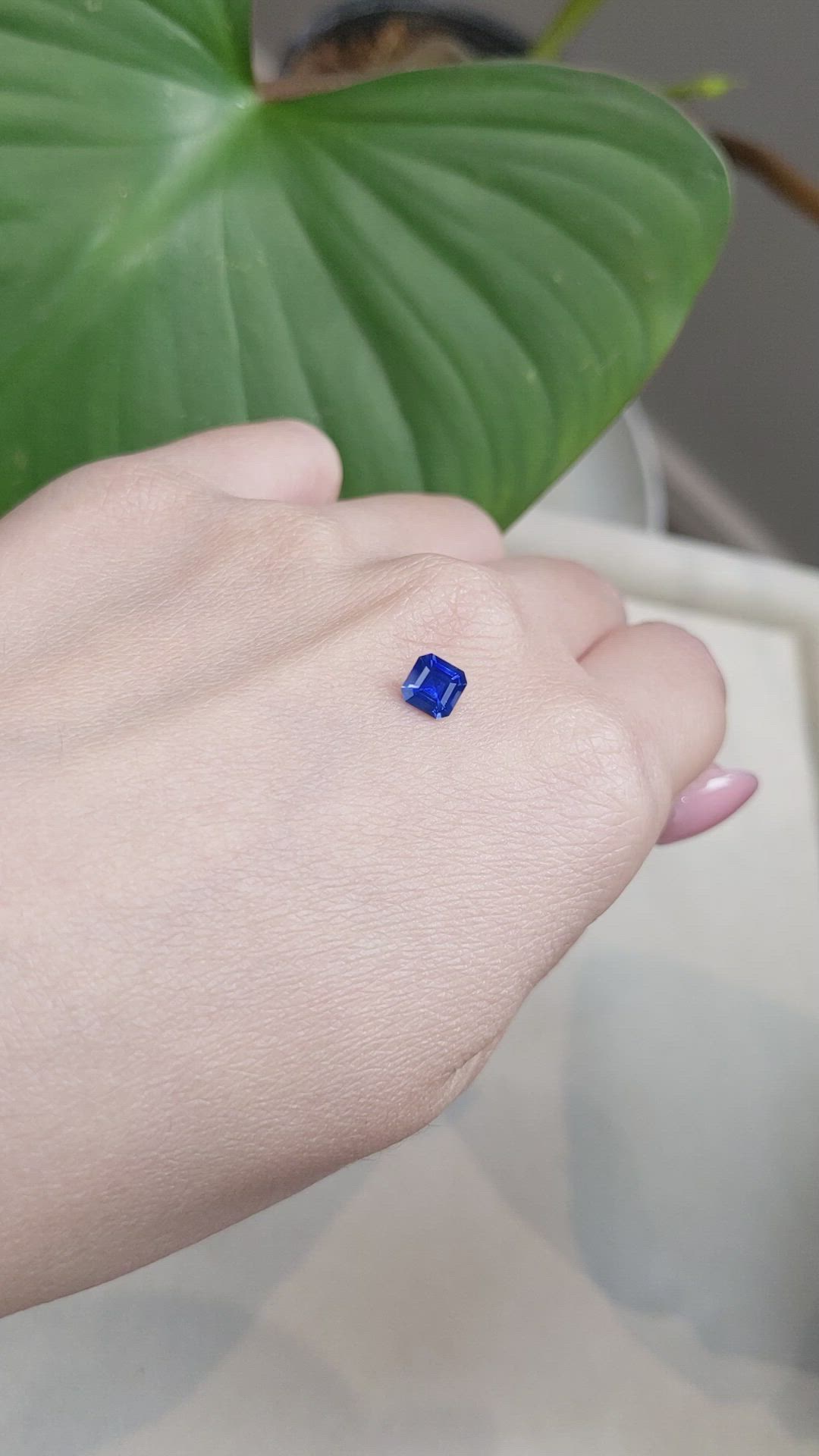 0.75 Ct. Blue Sapphire from Ceylon (Sri Lanka) Size Video