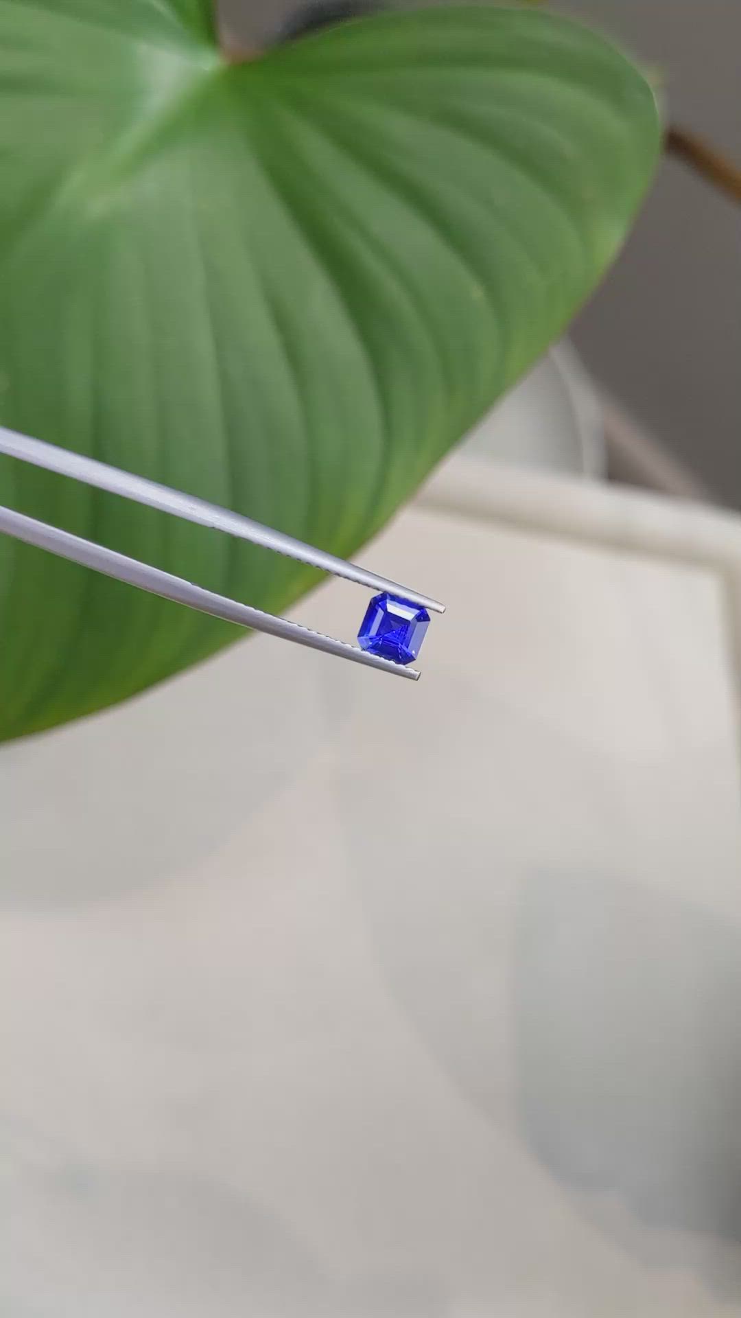 0.75 Ct. Blue Sapphire from Ceylon (Sri Lanka) Size Video