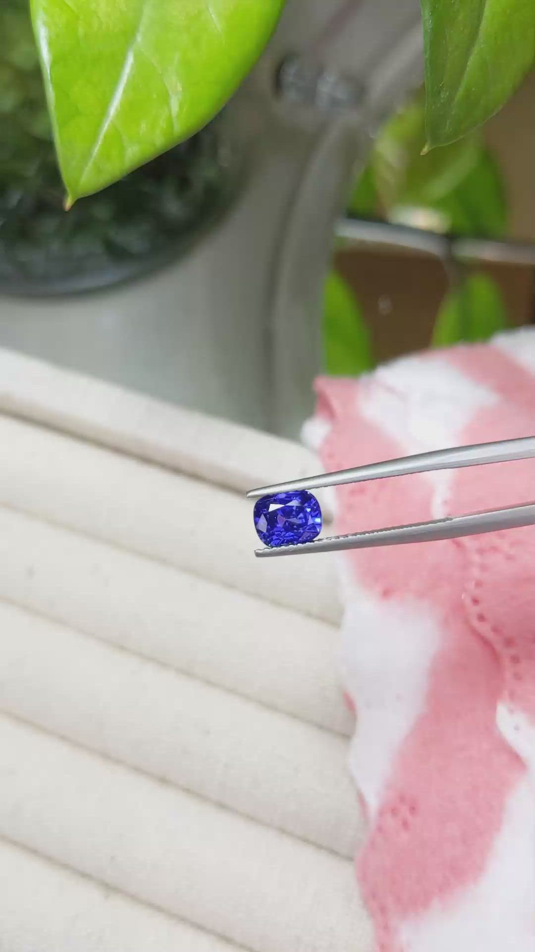 1.37 Ct. Blue Sapphire from Ceylon (Sri Lanka) Size Video