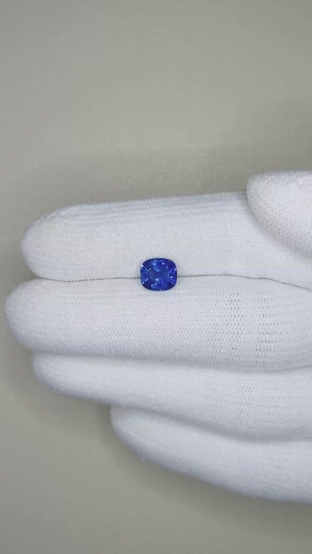1.33 Ct. Blue Sapphire from Ceylon (Sri Lanka) Size Video
