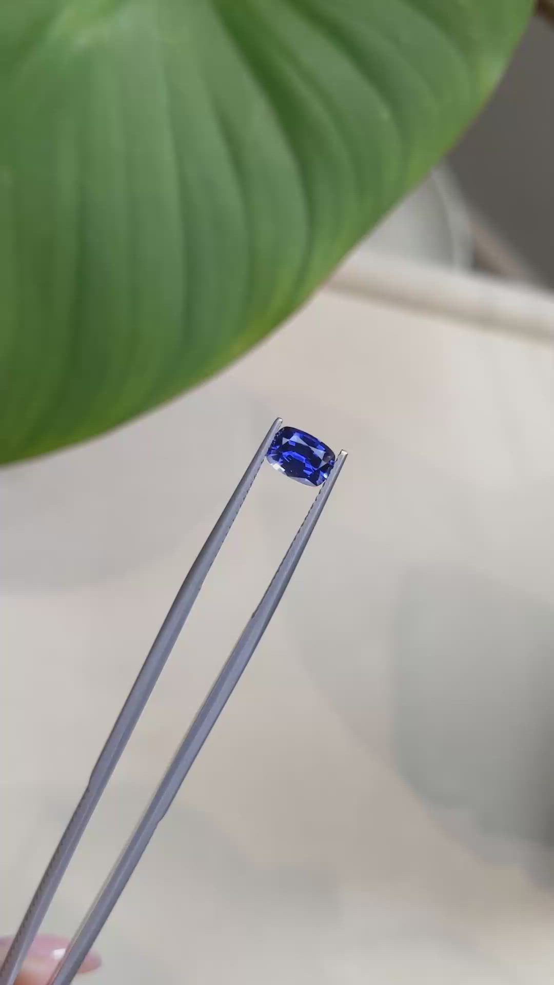1.07 Ct. Blue Sapphire from Ceylon (Sri Lanka) Size Video