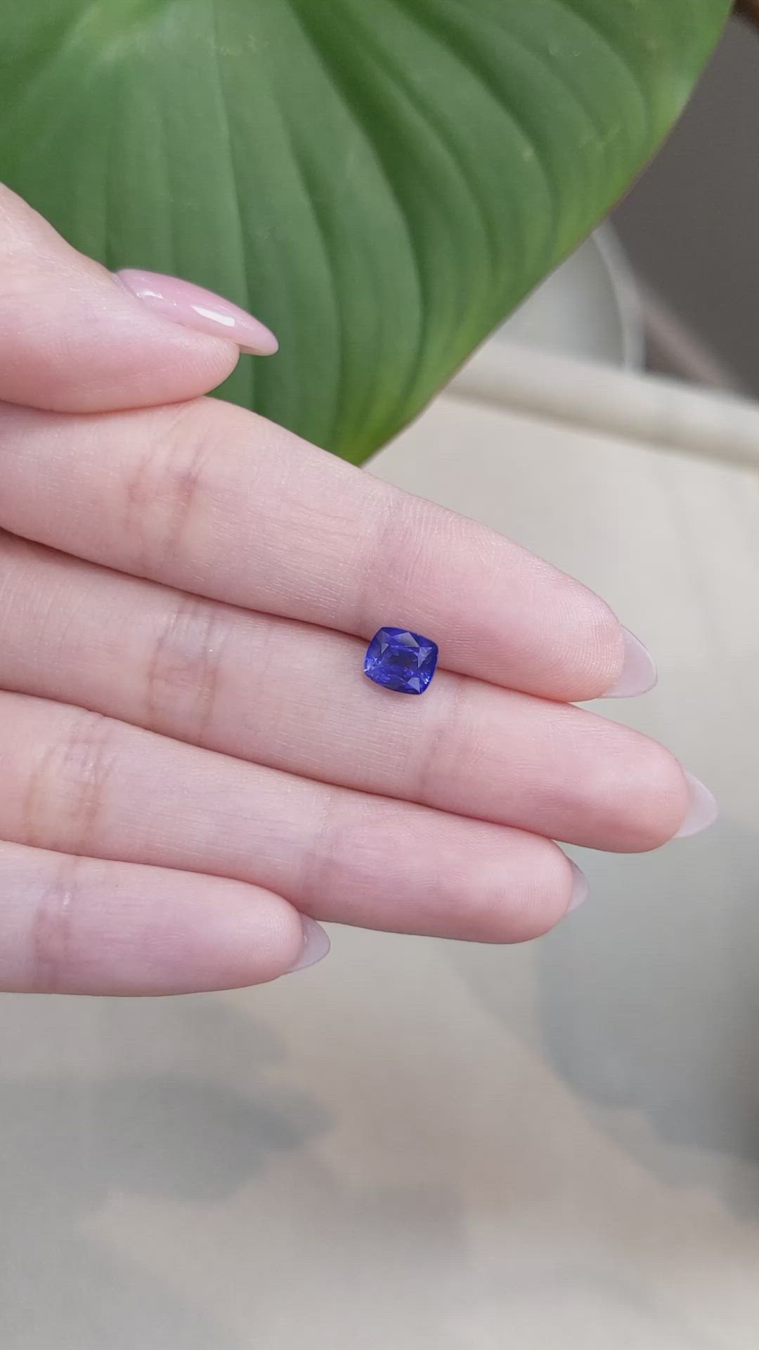 1.52 Ct. Blue Sapphire from Ceylon (Sri Lanka) Size Video