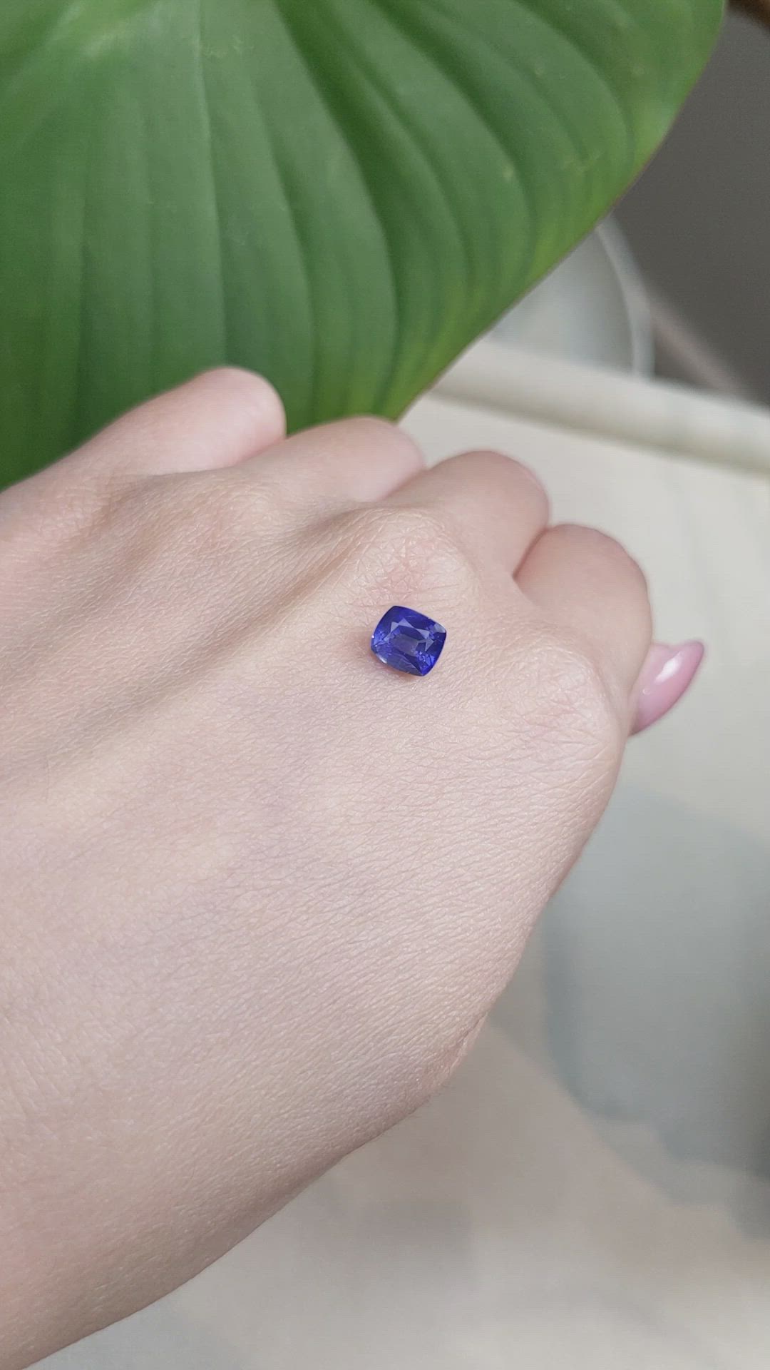 1.52 Ct. Blue Sapphire from Ceylon (Sri Lanka) Size Video