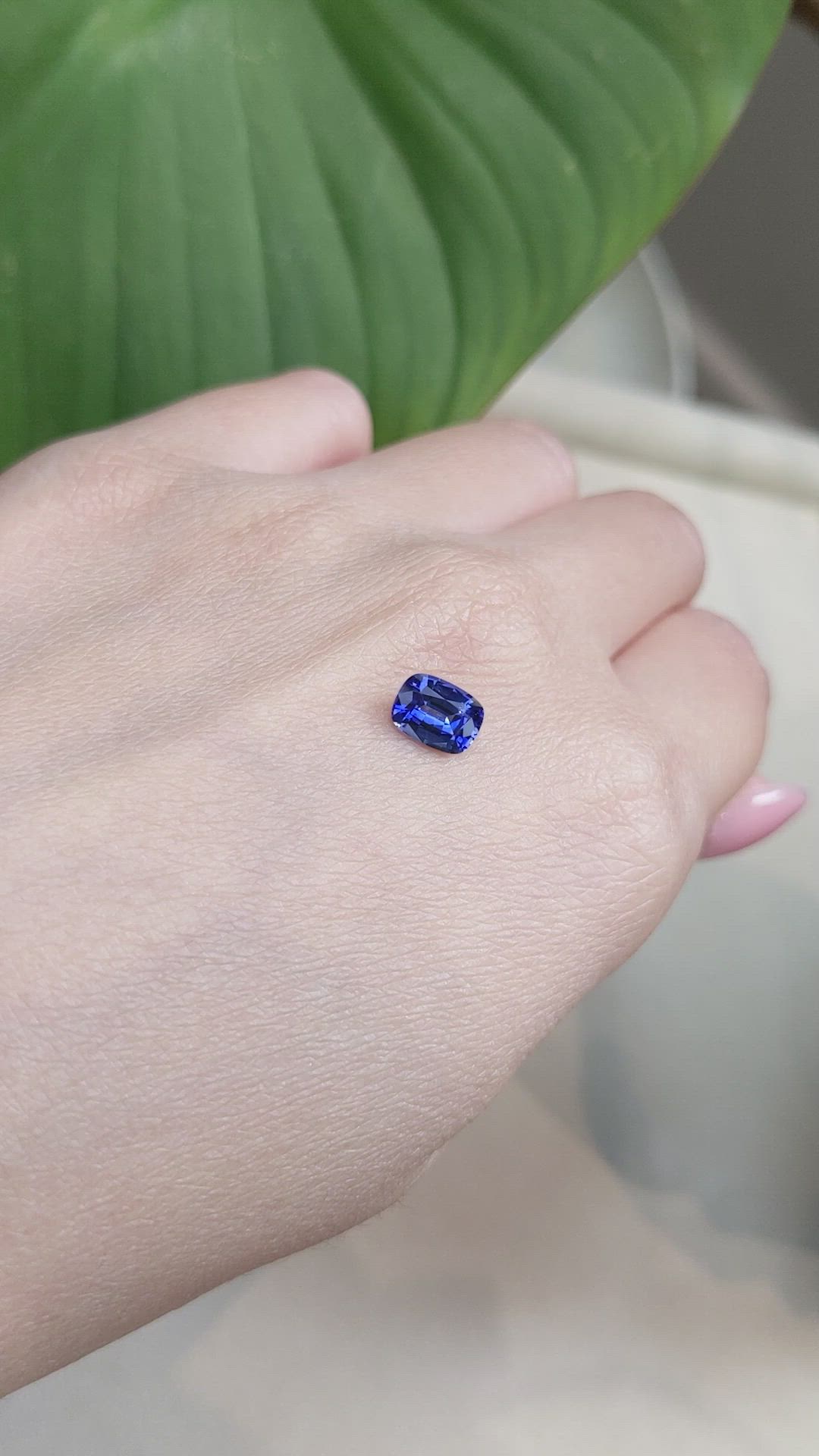 1.26 Ct. Blue Sapphire from Ceylon (Sri Lanka) Size Video