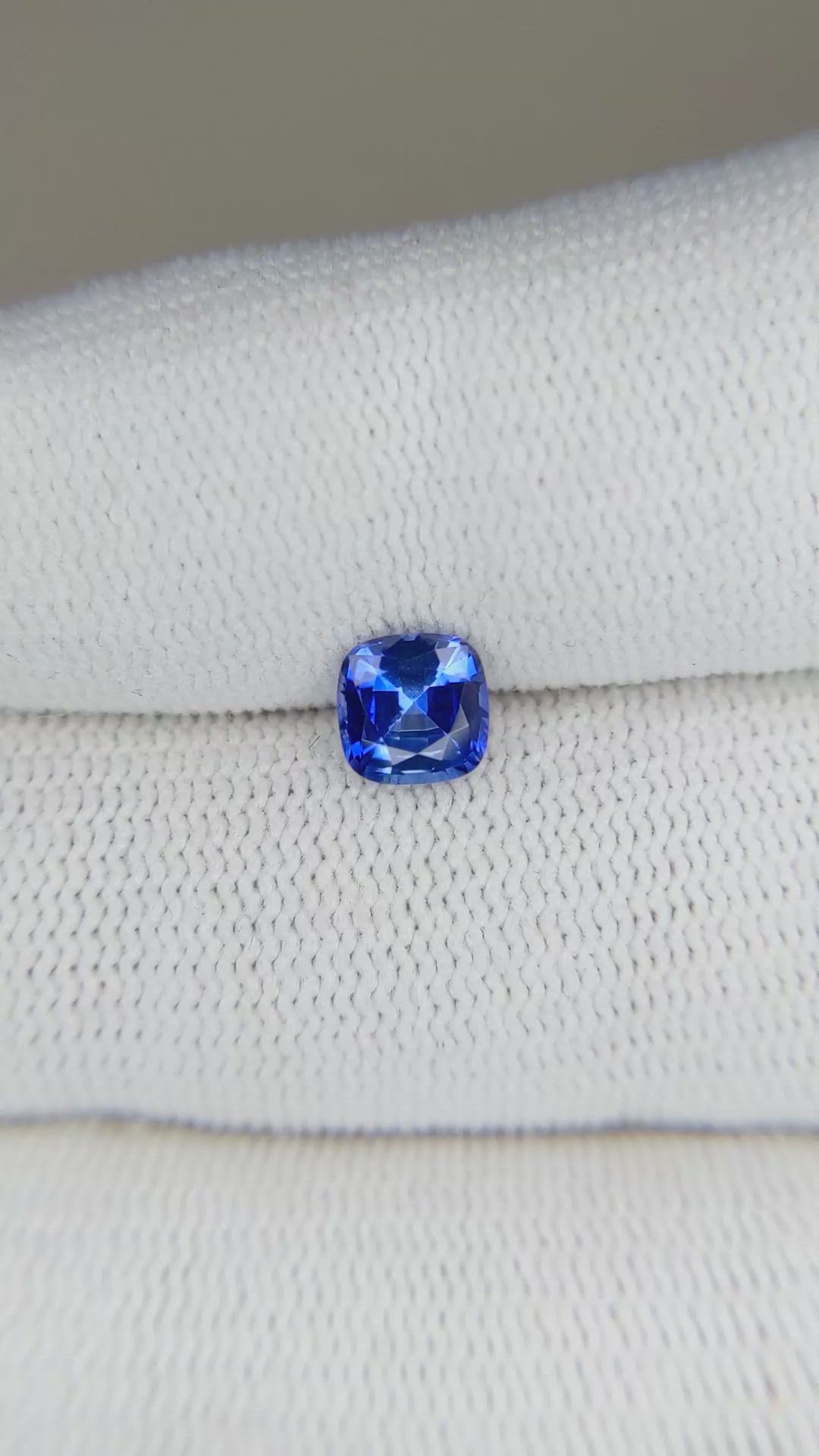 0.88 Ct. Blue Sapphire from Ceylon (Sri Lanka) Size Video