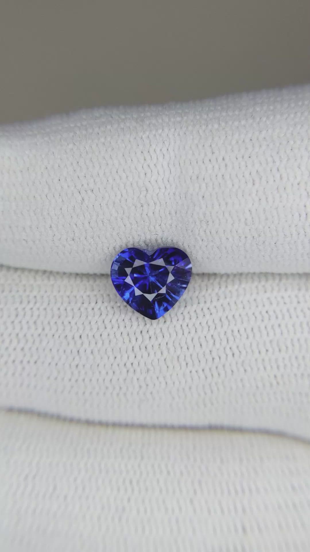 1.90 Ct. Blue Sapphire from Ceylon (Sri Lanka) Size Video