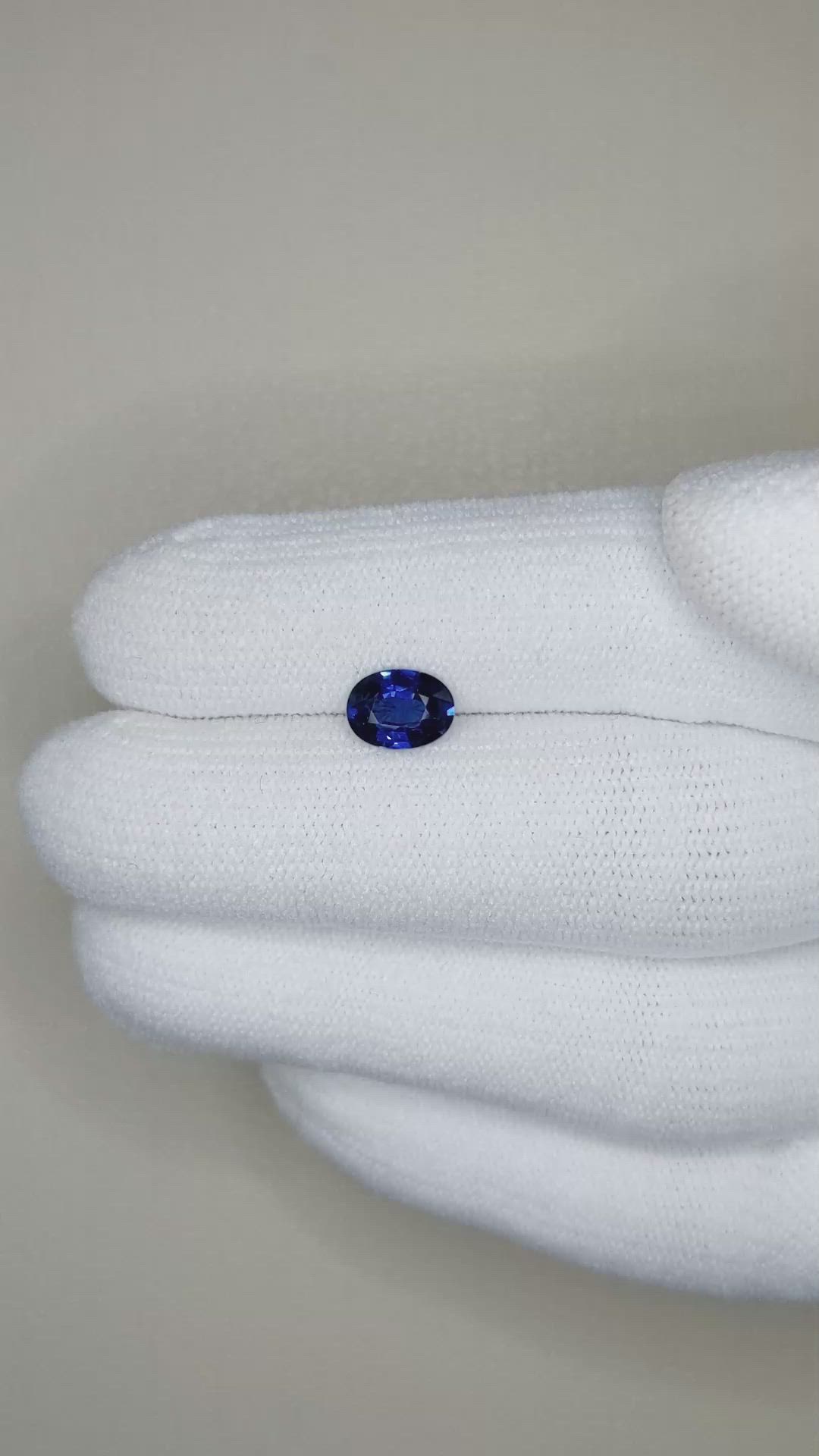 1.13 Ct. Blue Sapphire from Ceylon (Sri Lanka) Size Video