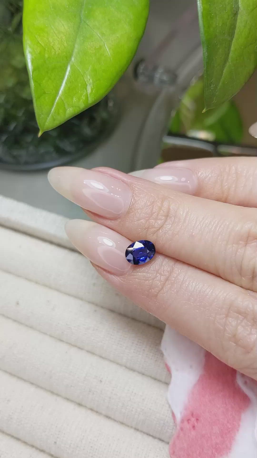 1.13 Ct. Blue Sapphire from Ceylon (Sri Lanka) Size Video