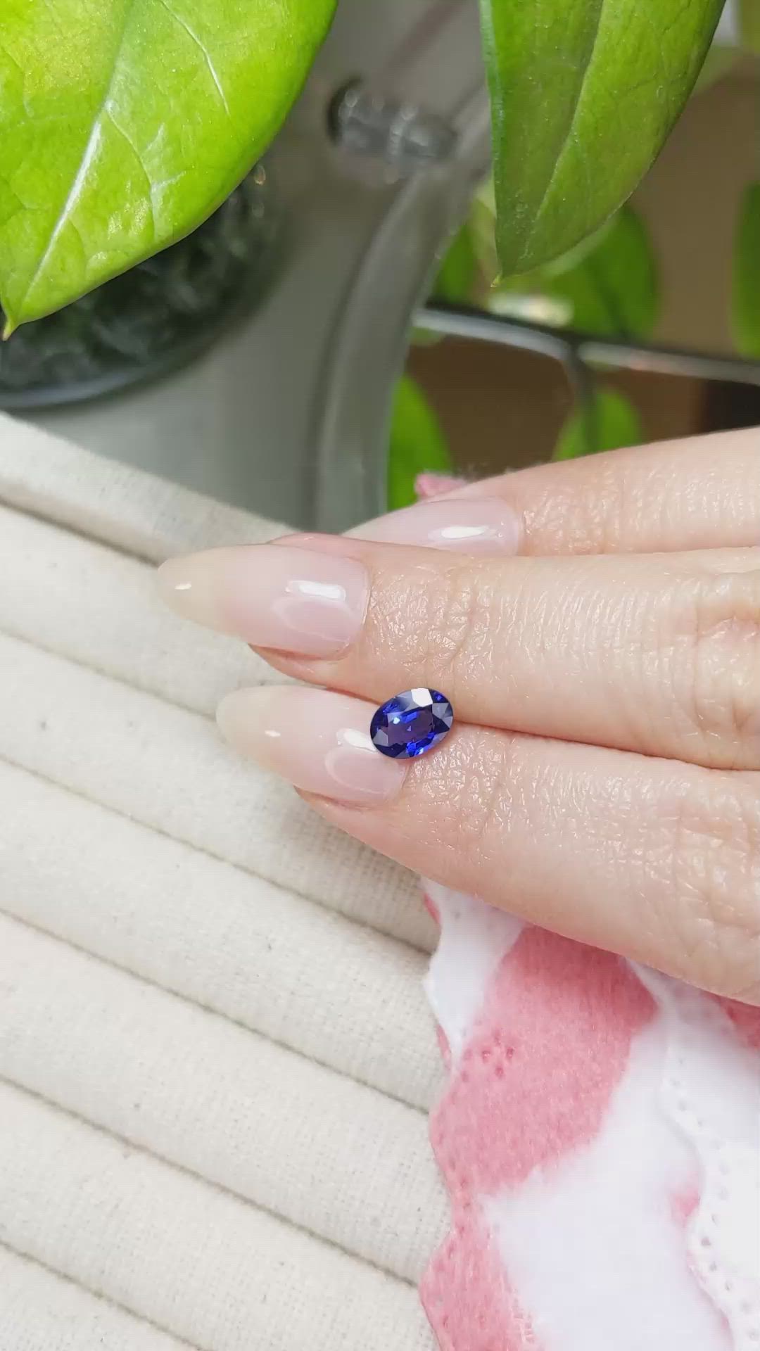 1.09 Ct. Blue Sapphire from Ceylon (Sri Lanka) Size Video