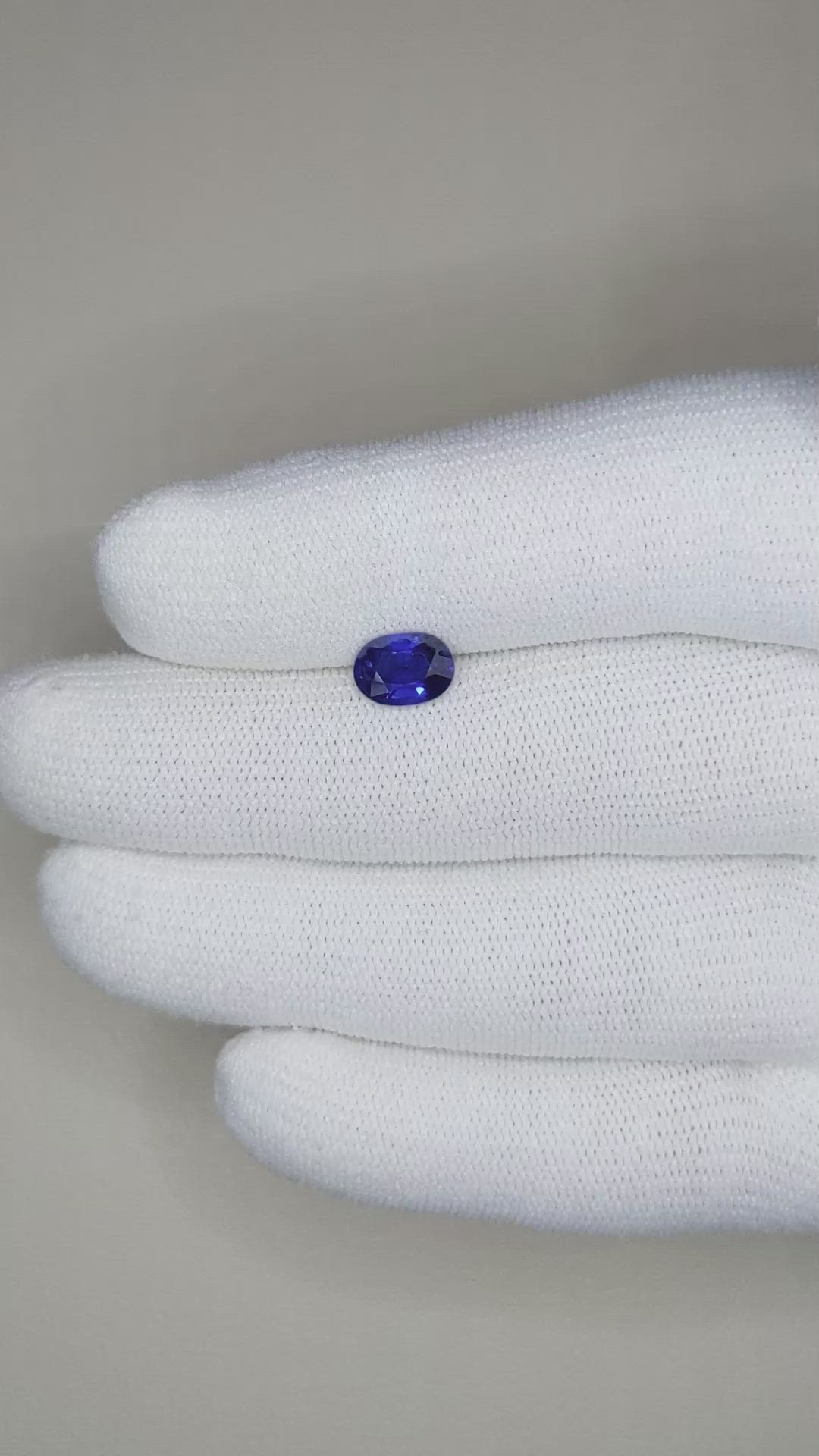 1.09 Ct. Blue Sapphire from Ceylon (Sri Lanka) Size Video