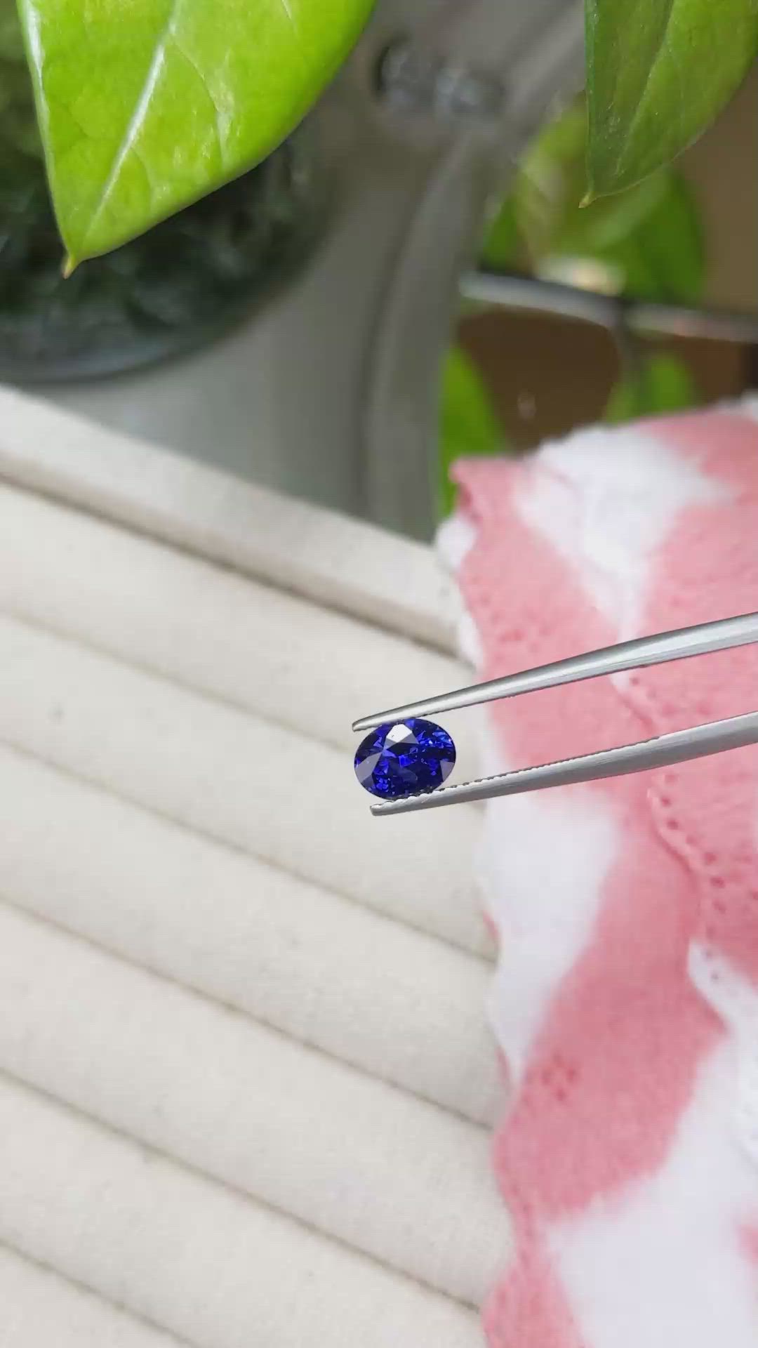 1.14 Ct. Blue Sapphire from Ceylon (Sri Lanka) Size Video