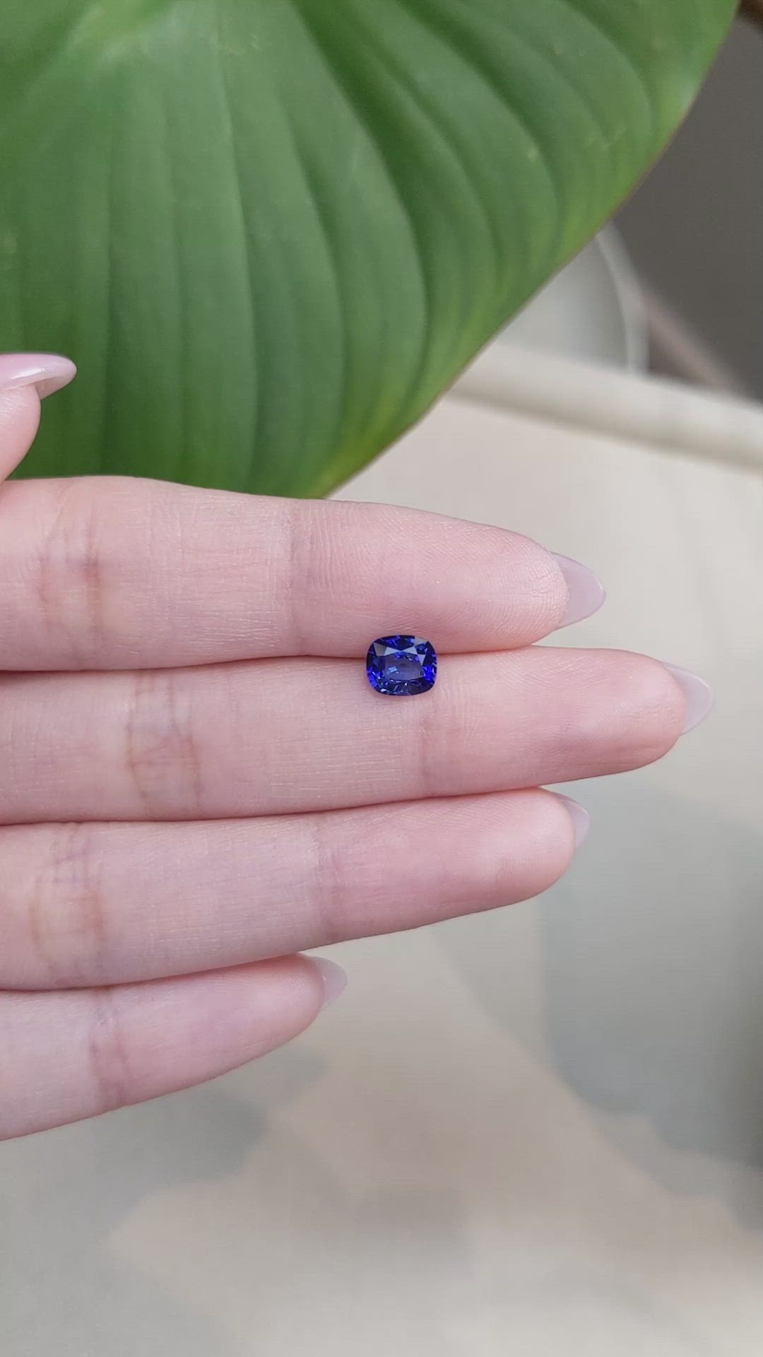 1.08 Ct. Blue Sapphire from Ceylon (Sri Lanka) Size Video