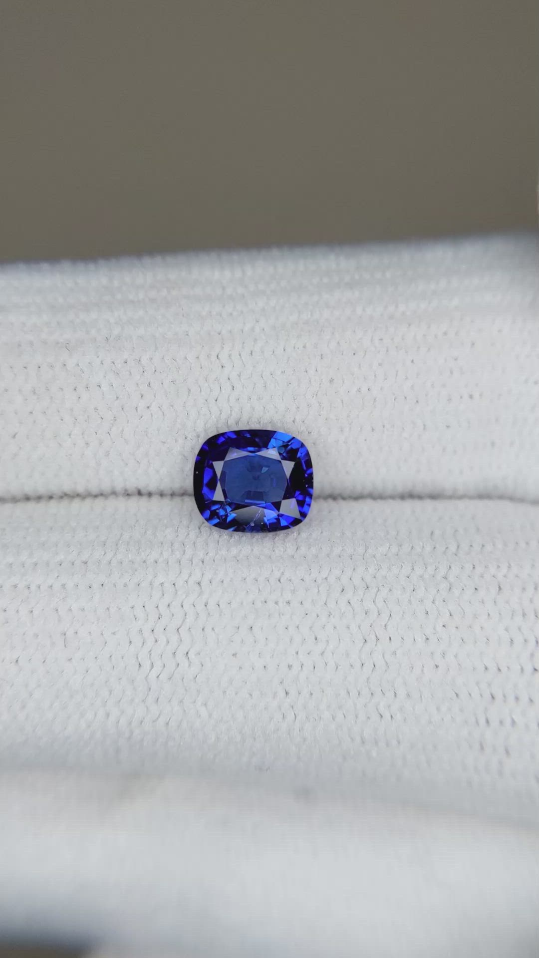 1.08 Ct. Blue Sapphire from Ceylon (Sri Lanka) Size Video
