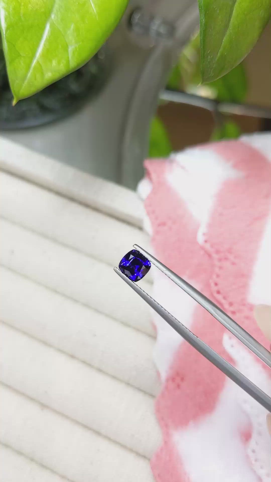 0.97 Ct. Blue Sapphire from Ceylon (Sri Lanka) Size Video
