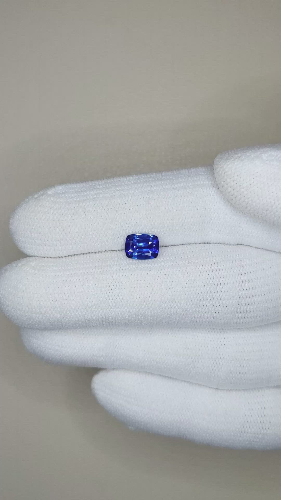 0.88 Ct. Blue Sapphire from Ceylon (Sri Lanka) Size Video