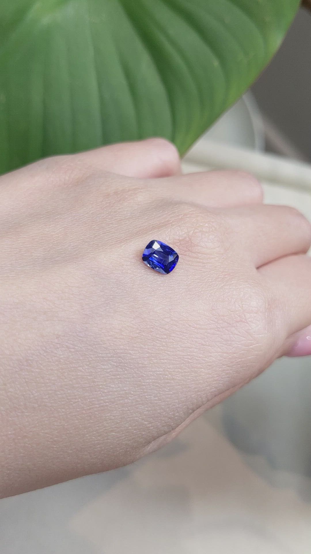 1.19 Ct. Blue Sapphire from Ceylon (Sri Lanka) Size Video