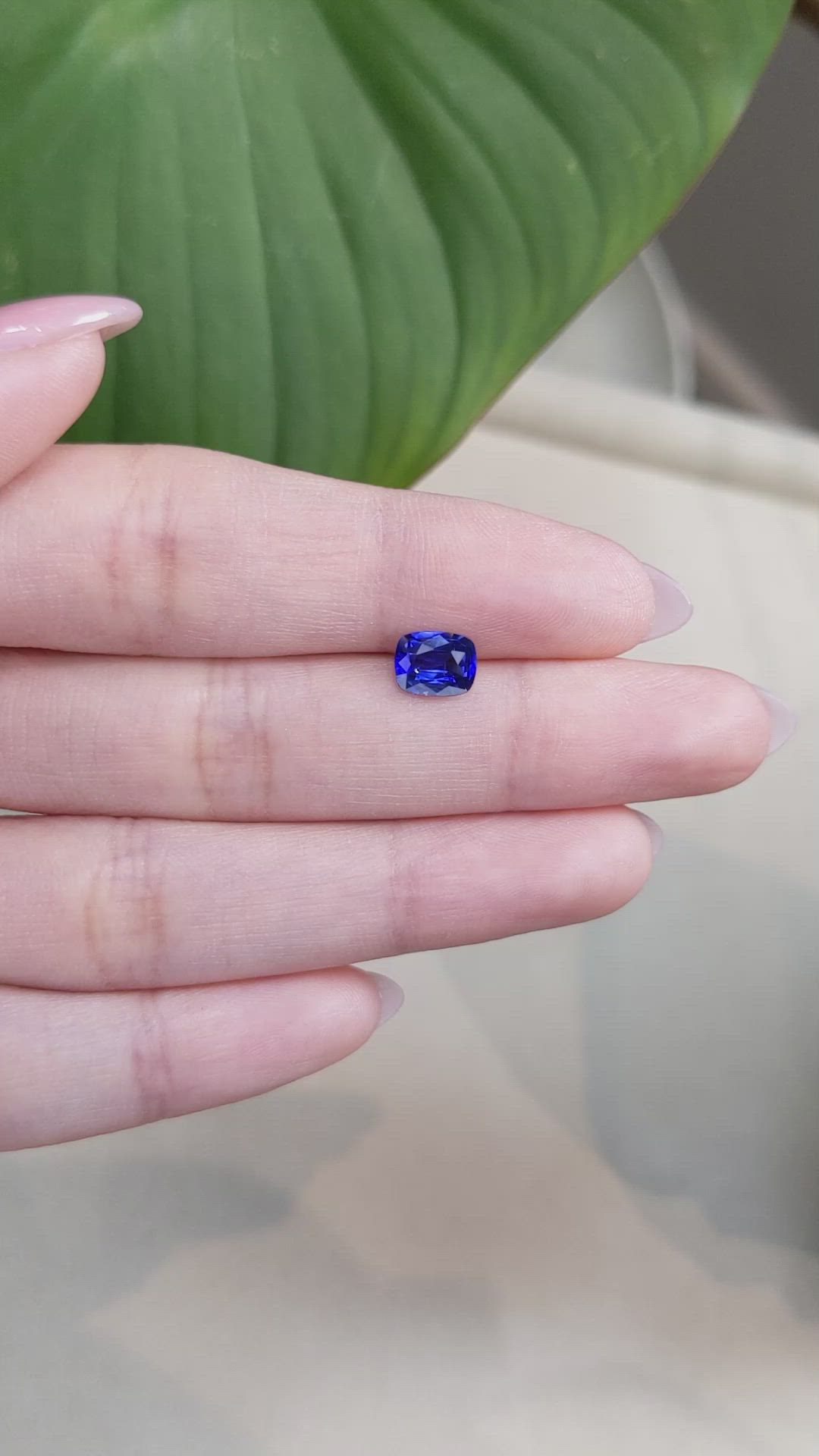 1.19 Ct. Blue Sapphire from Ceylon (Sri Lanka) Size Video