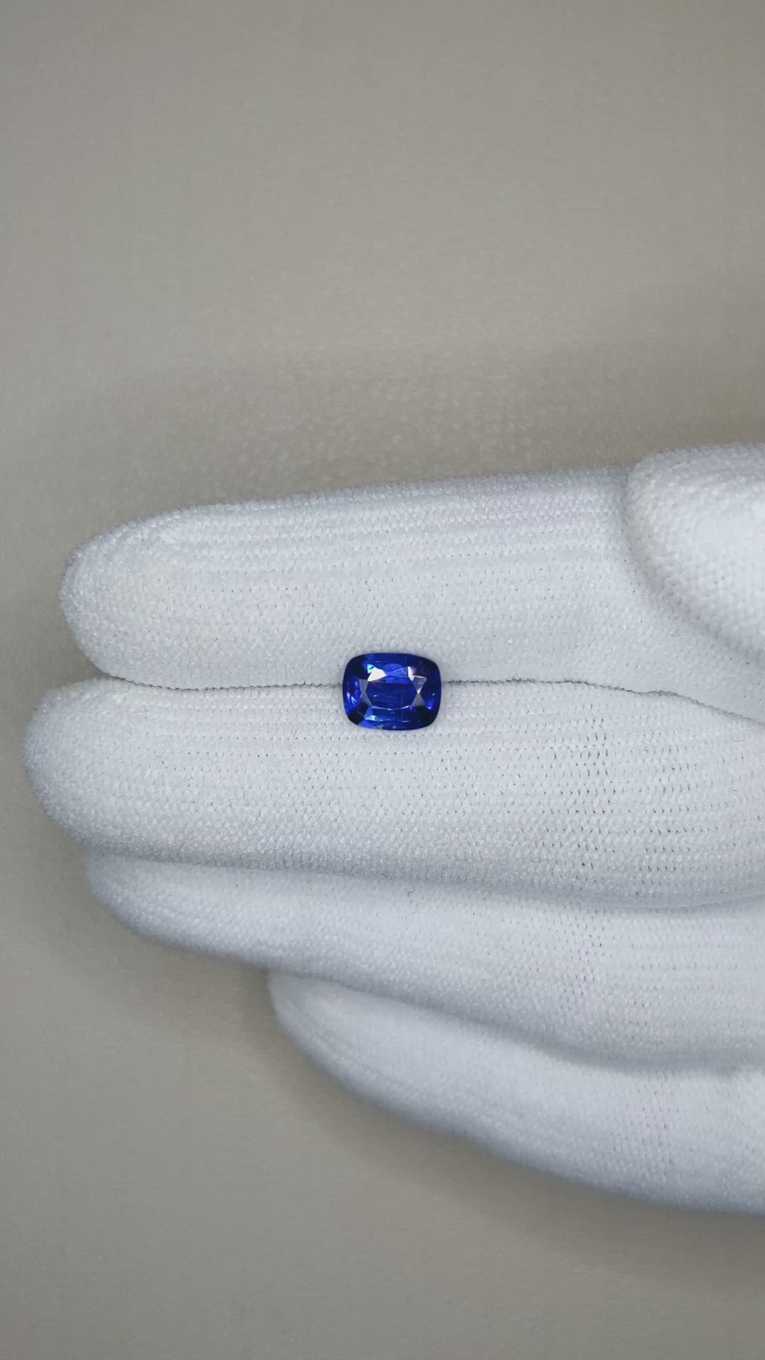 1.19 Ct. Blue Sapphire from Ceylon (Sri Lanka) Size Video