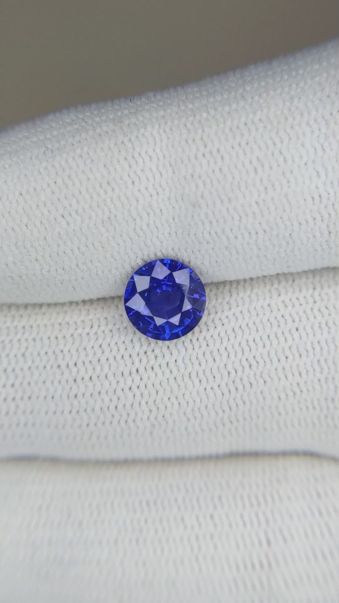1.68 Ct. Blue Sapphire from Ceylon (Sri Lanka) Size Video