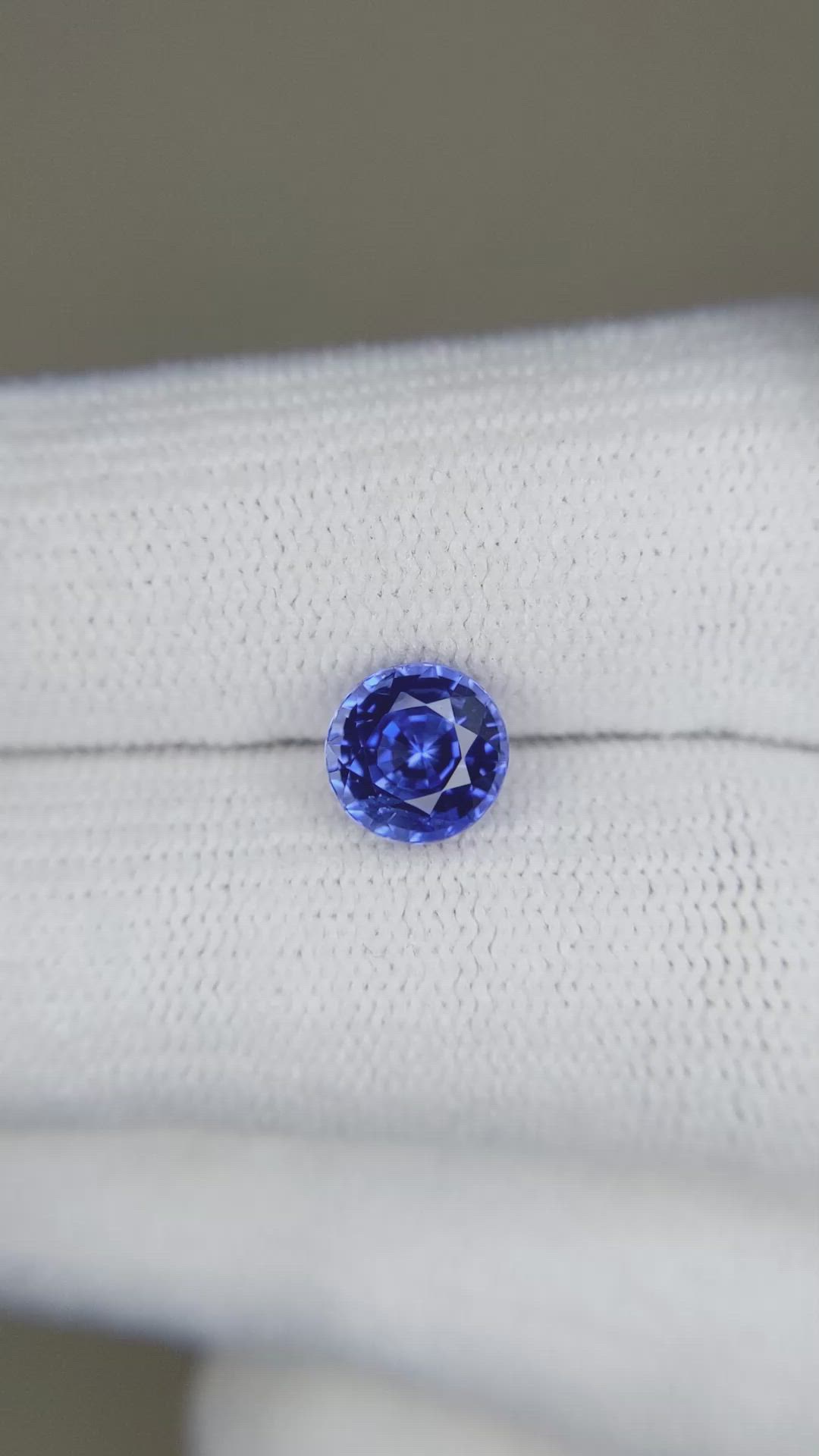 1.67 Ct. Blue Sapphire from Ceylon (Sri Lanka) Size Video