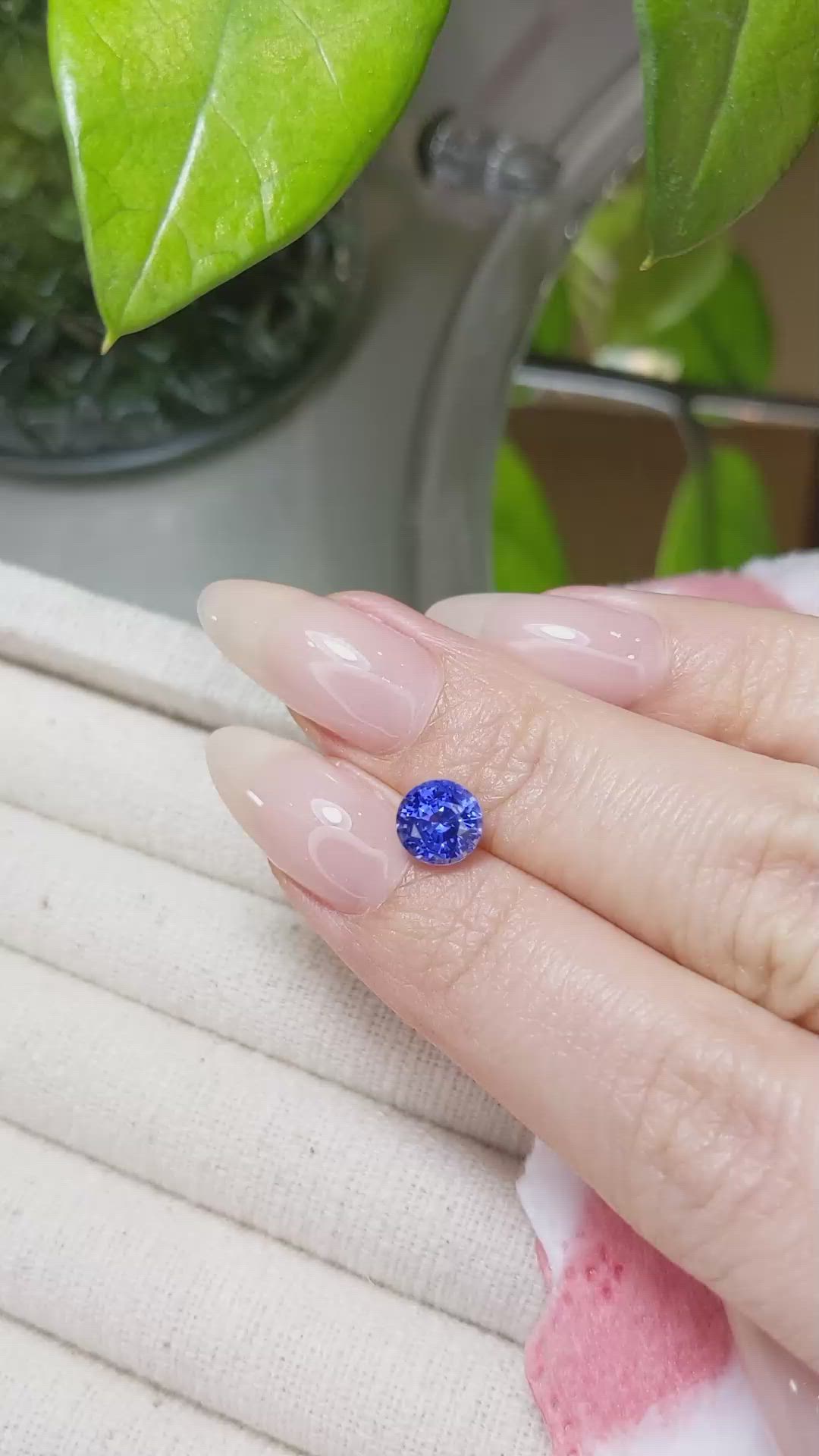 1.67 Ct. Blue Sapphire from Ceylon (Sri Lanka) Size Video