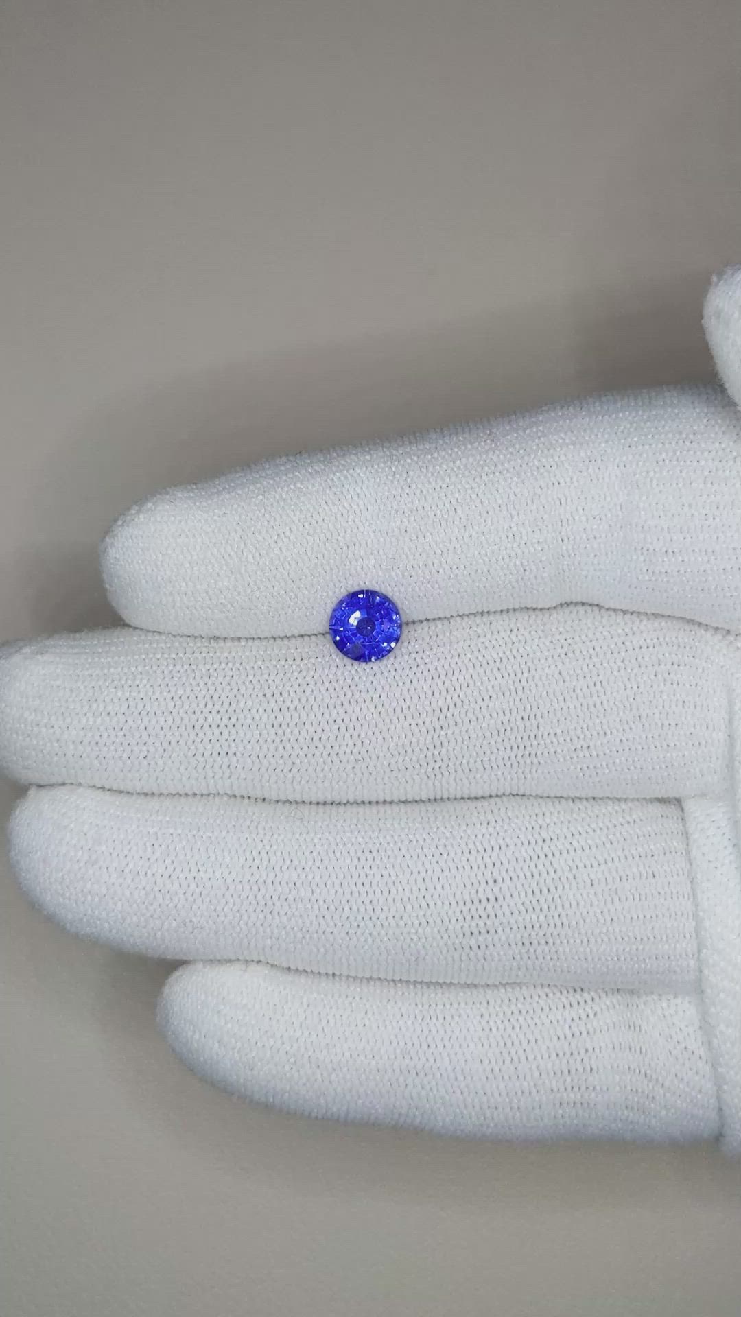 1.21 Ct. Blue Sapphire from Ceylon (Sri Lanka) Size Video