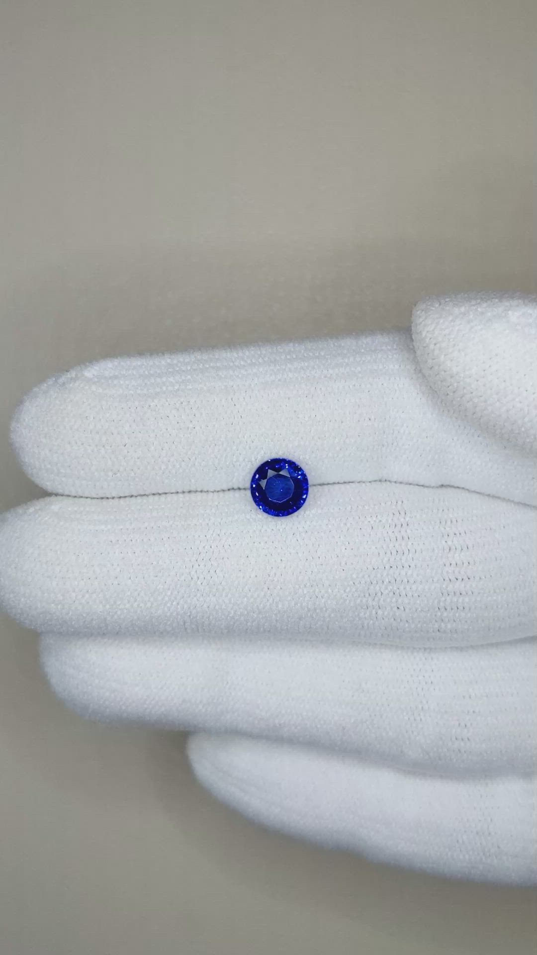 1.12 Ct. Blue Sapphire from Ceylon (Sri Lanka) Size Video