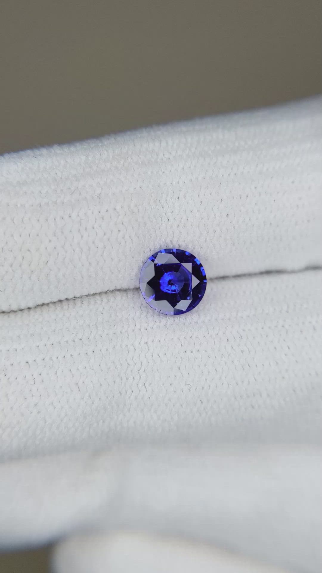 0.88 Ct. Blue Sapphire from Ceylon (Sri Lanka) Size Video