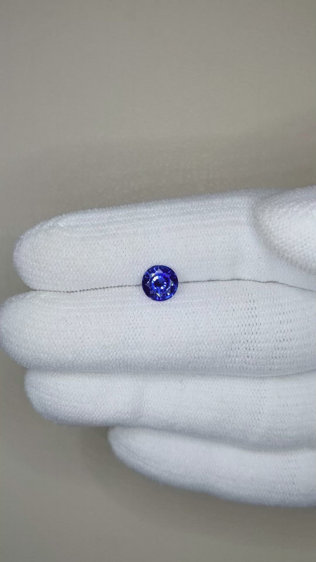 0.88 Ct. Blue Sapphire from Ceylon (Sri Lanka) Size Video