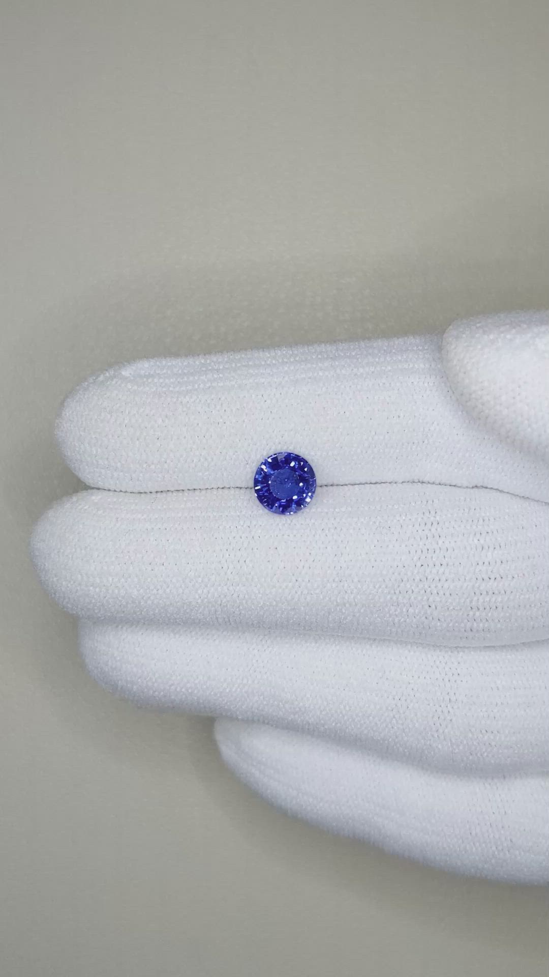1.43 Ct. Blue Sapphire from Ceylon (Sri Lanka) Size Video